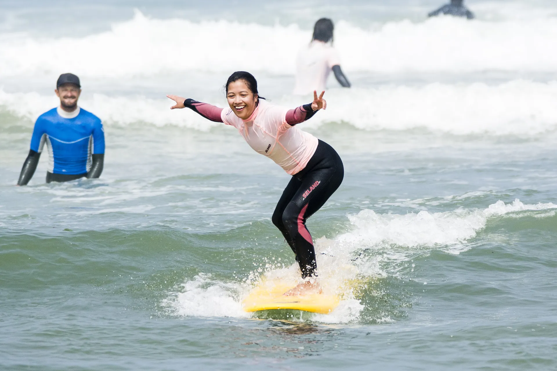 Surfcamp im stylischen Surf-Paradies Ericeira