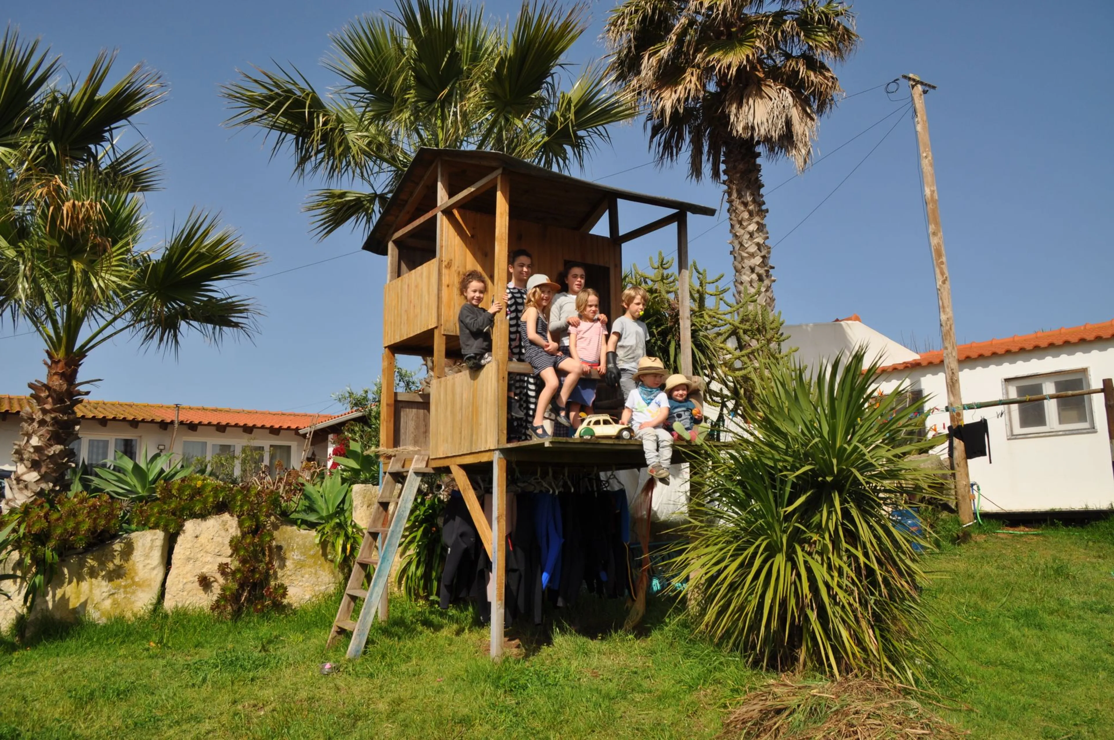 Surfurlaub für Familien: Natur und Spaß am Praia Areia Branca - 2