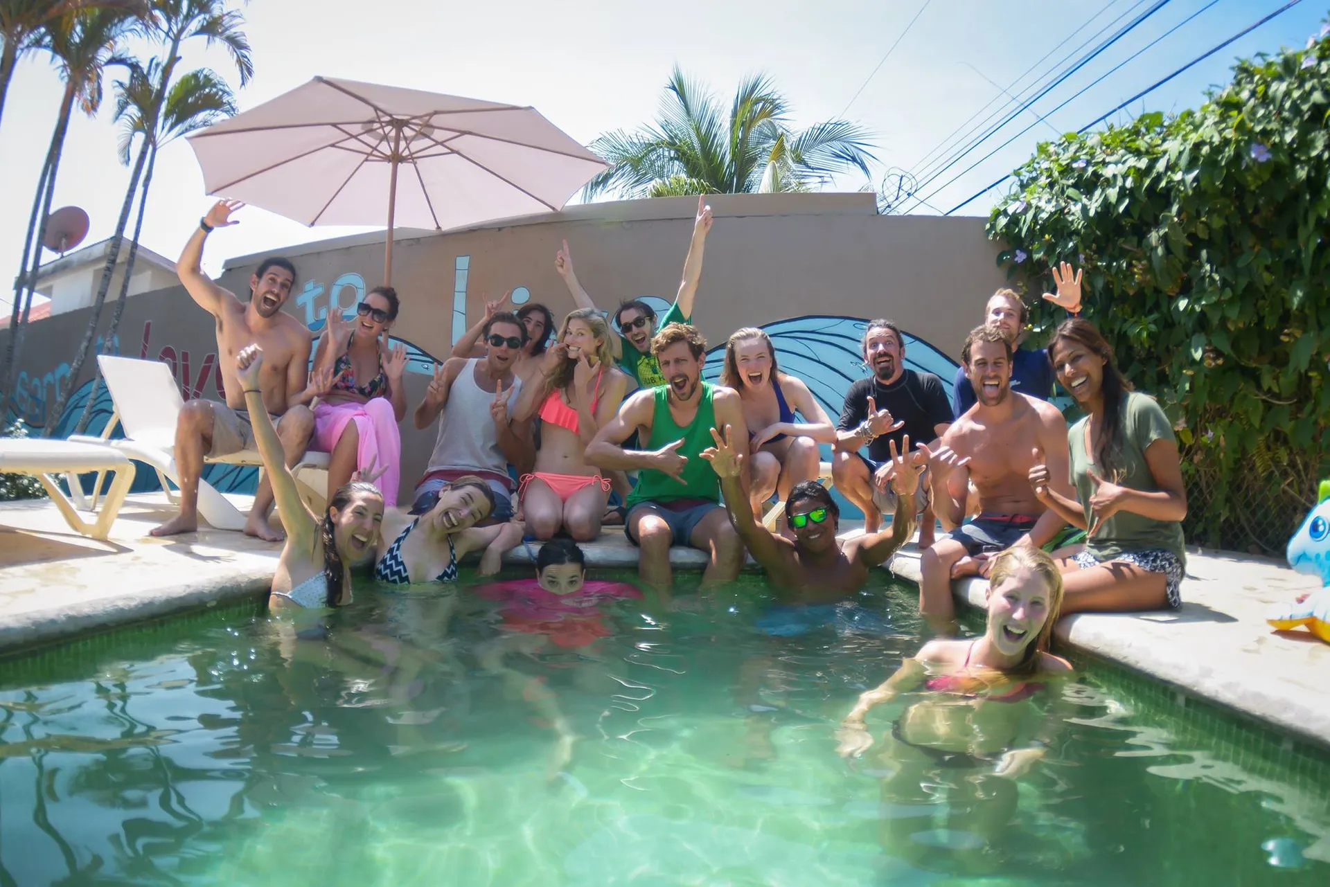 Surfcamp mit kleinen Surf-Gruppen und Nachtleben in Jacó - 5