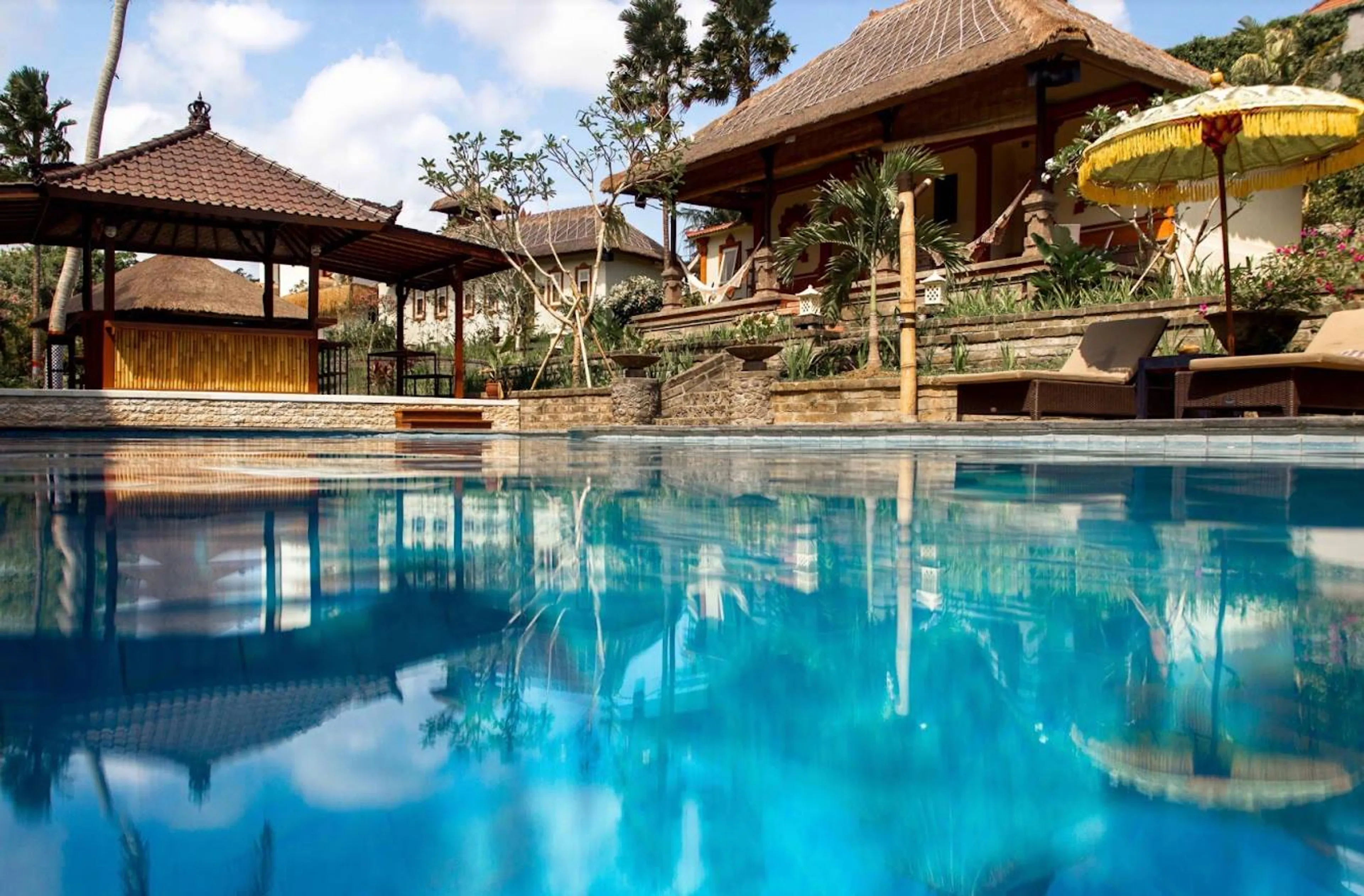 Aerial Yoga Village in Canggu: Luxus & Erholung - 4