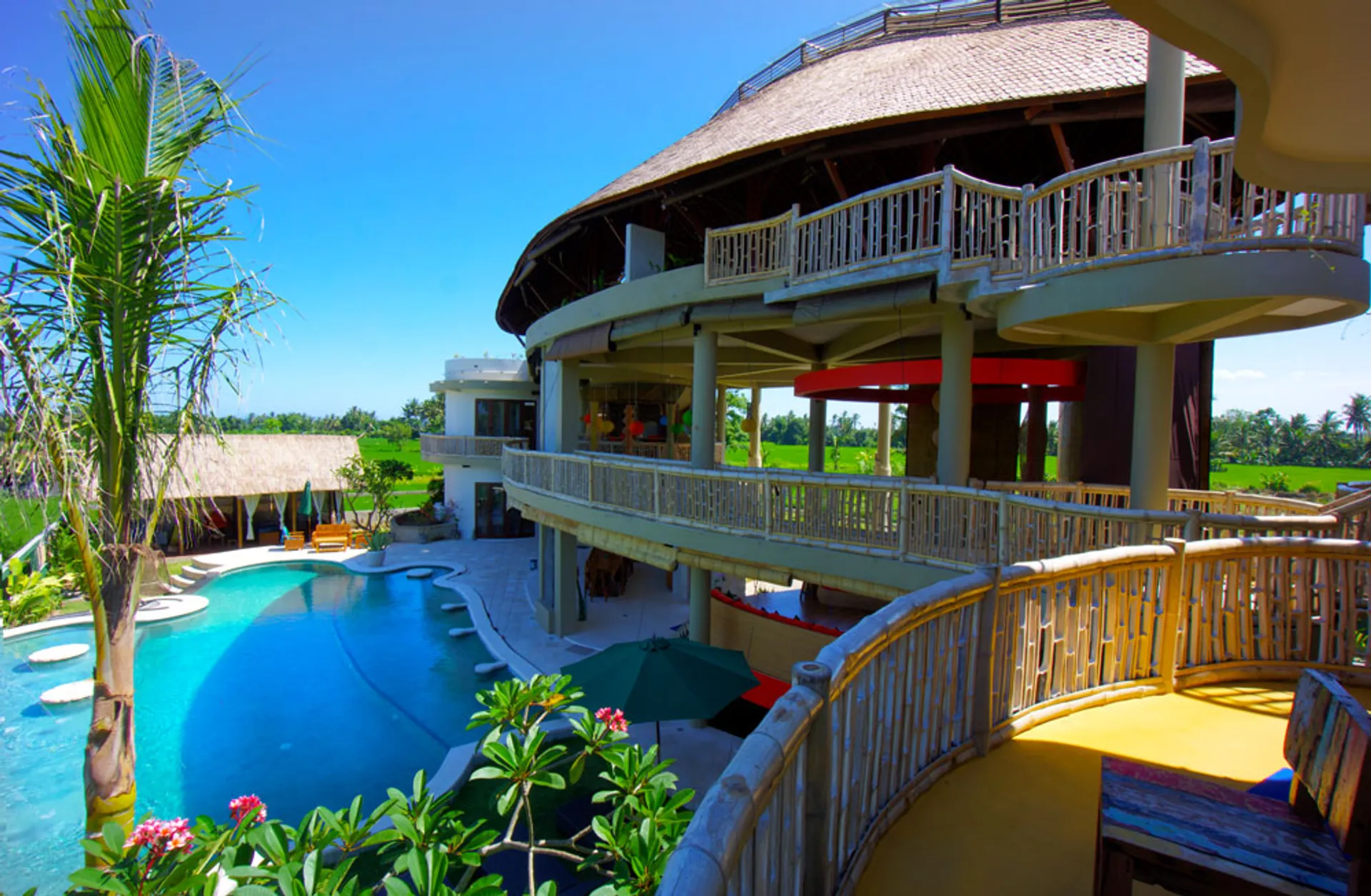 Romantik im Öko-Luxus-Resort auf Bali