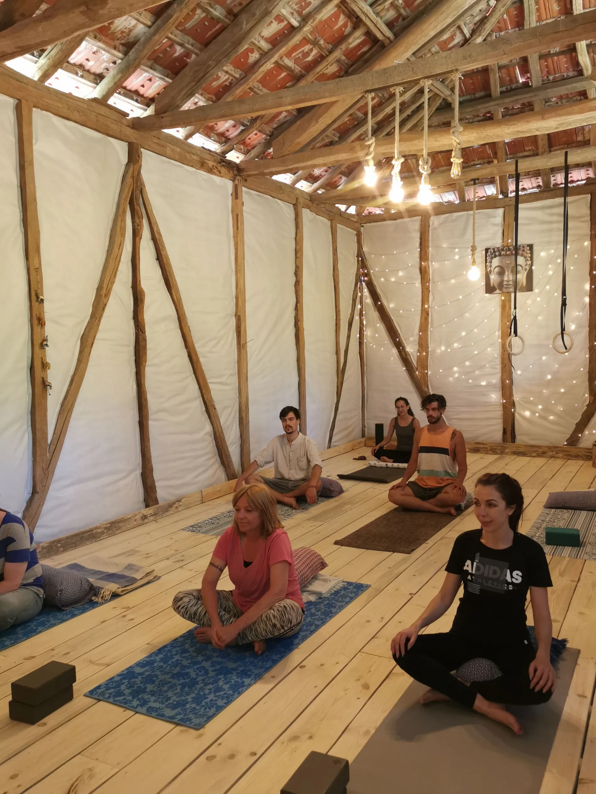 Eco-Yoga-Retreat in Bulgarien mit Mediation & Community