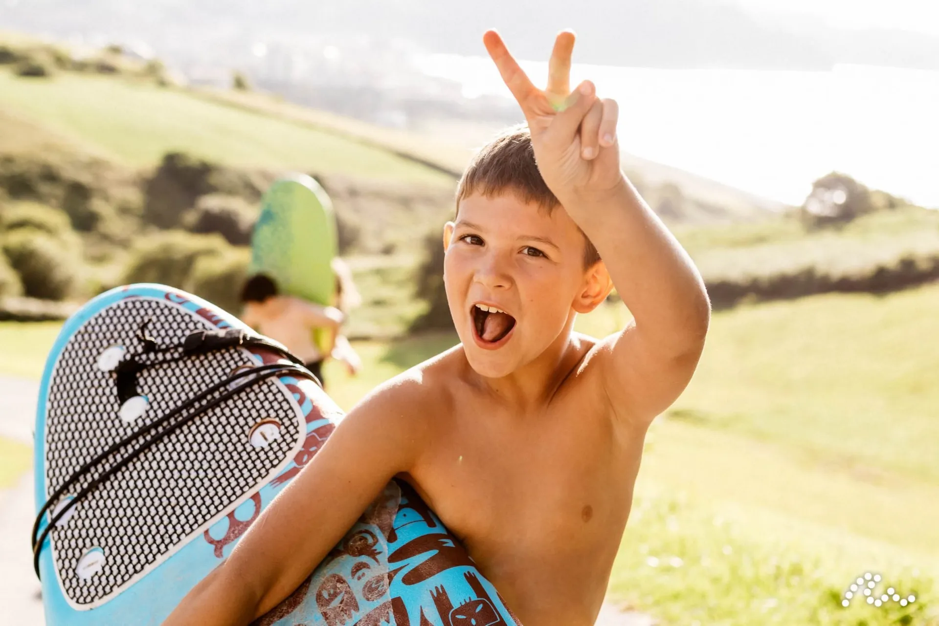 Abenteuer-Surfcamp für Groß und Klein: Erlebe den Sommer deines Lebens