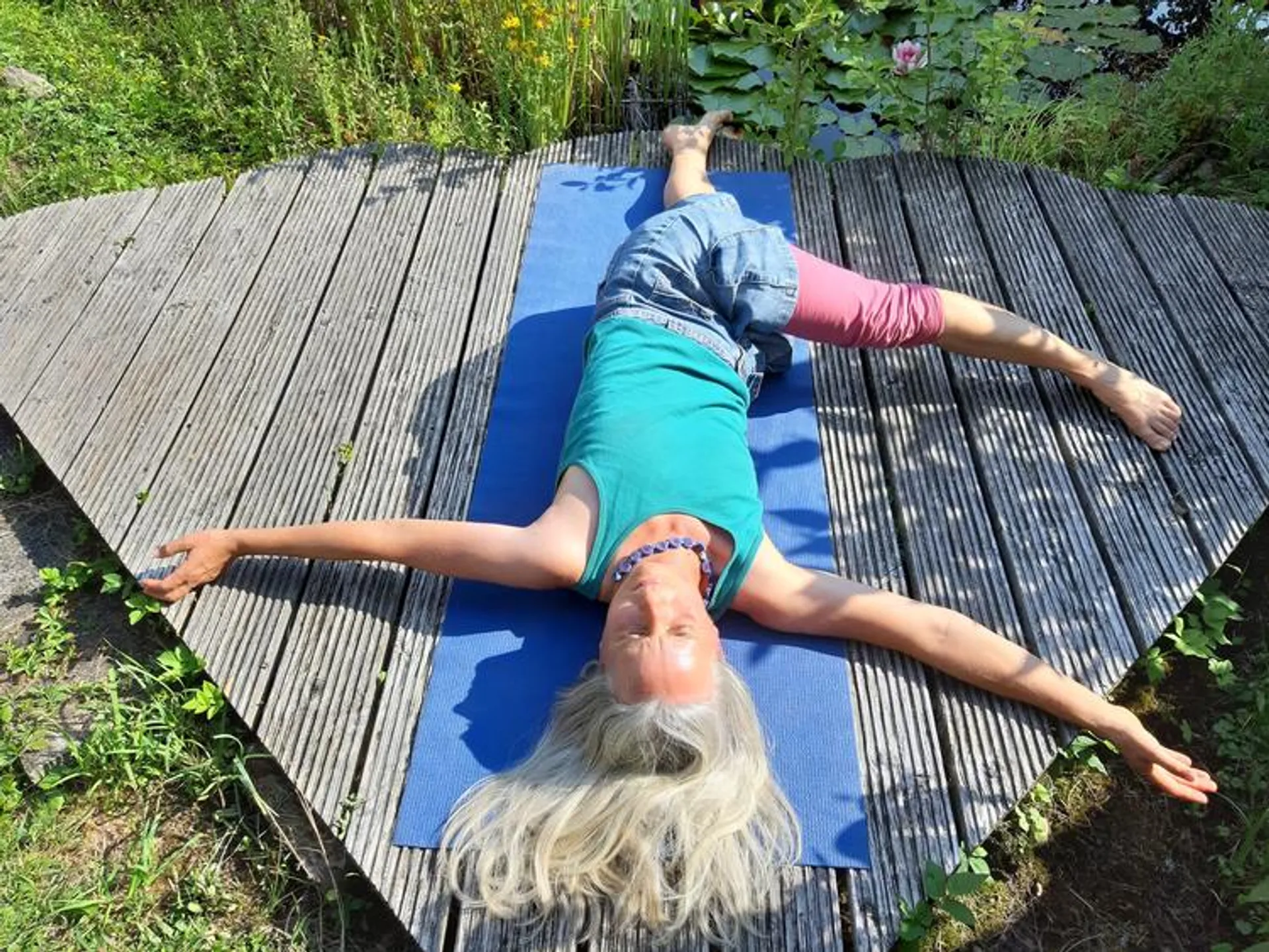 Yoga-Wochenende mit Kräuterwanderung: Fühl dich frei und unbefangen