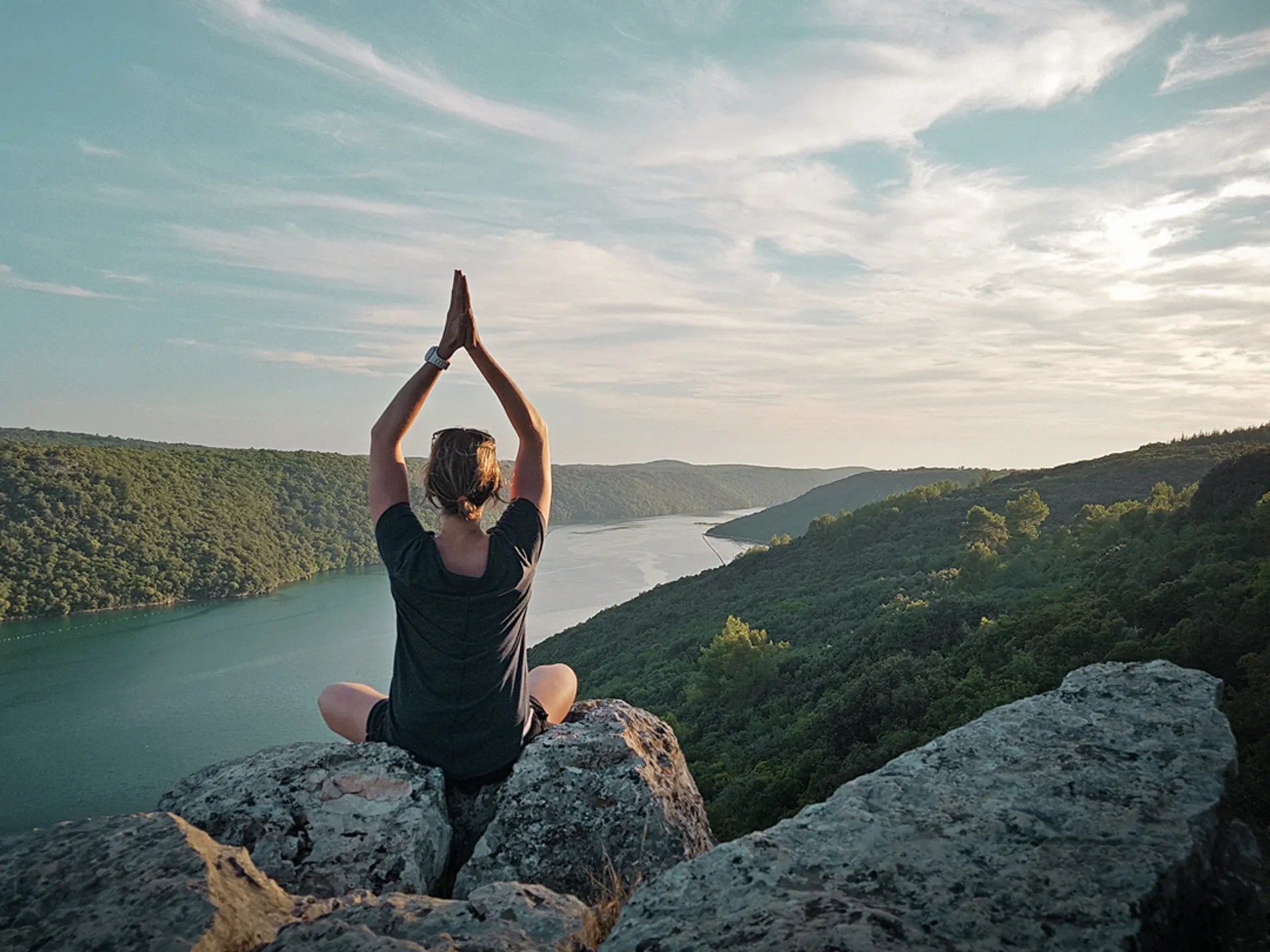 Fünf Elemente Yoga- und Abenteuer-Retreat an der kroatischen Küste