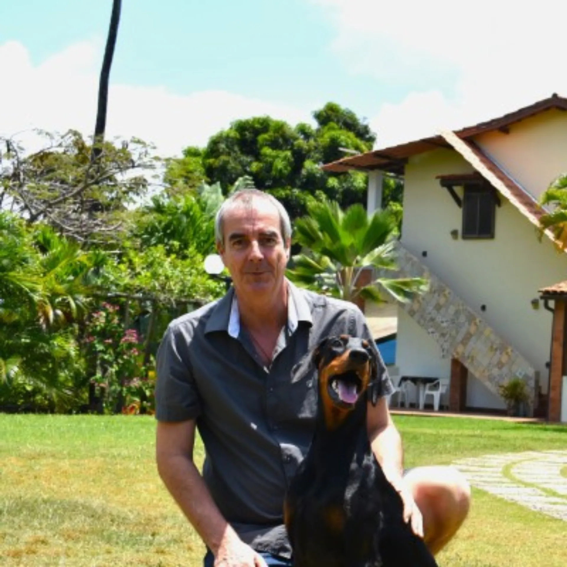 Pousada Rancho Fundo / MM Brasil
