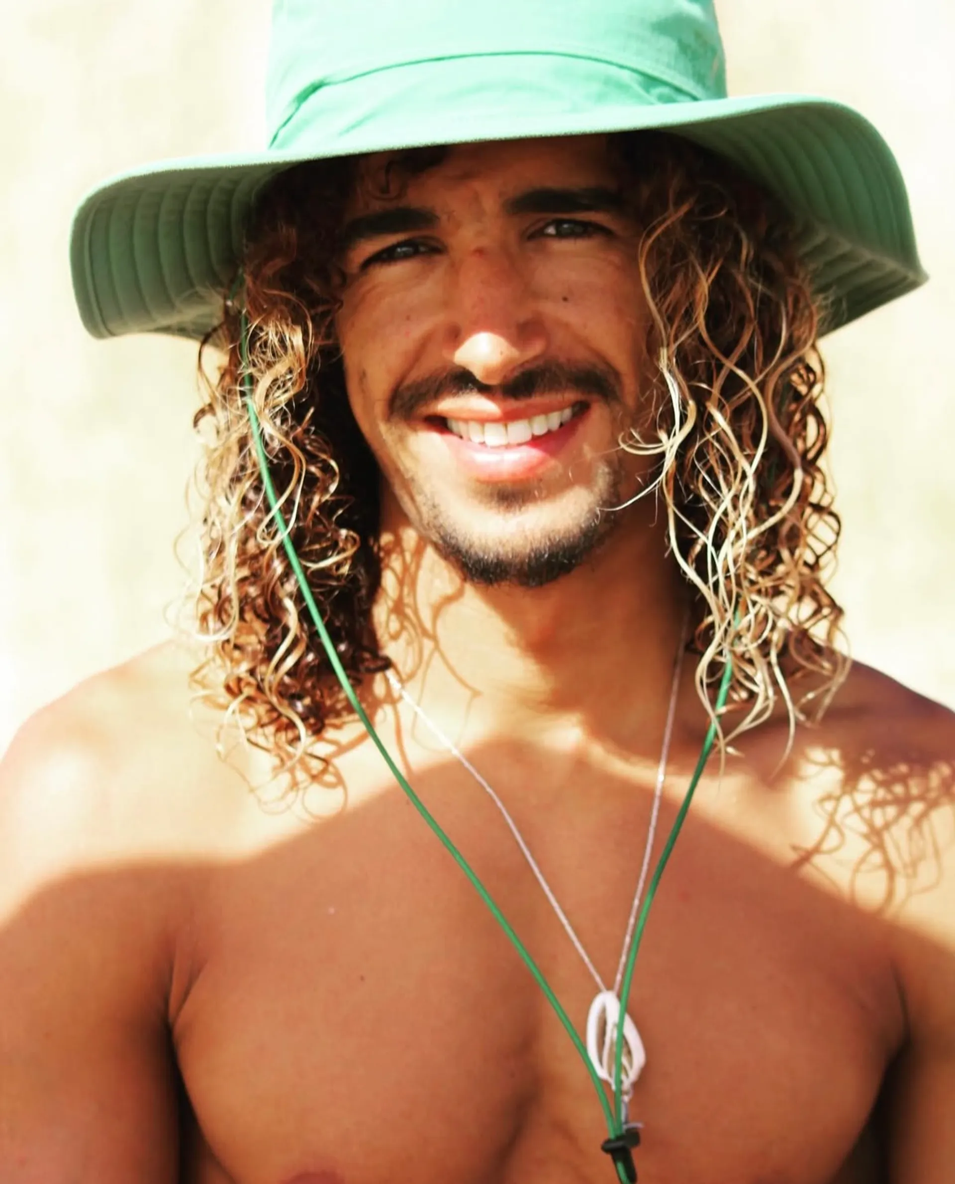 Line Up Surf