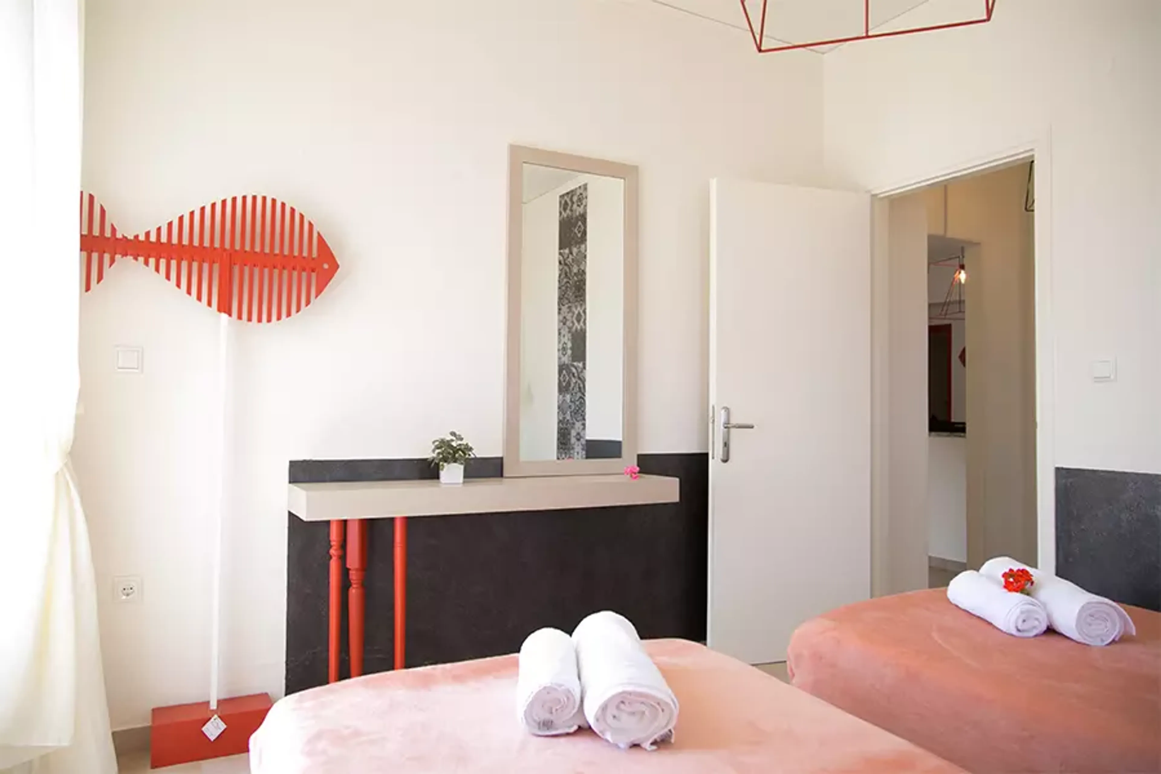Red Apartment - Twin Room - 1
