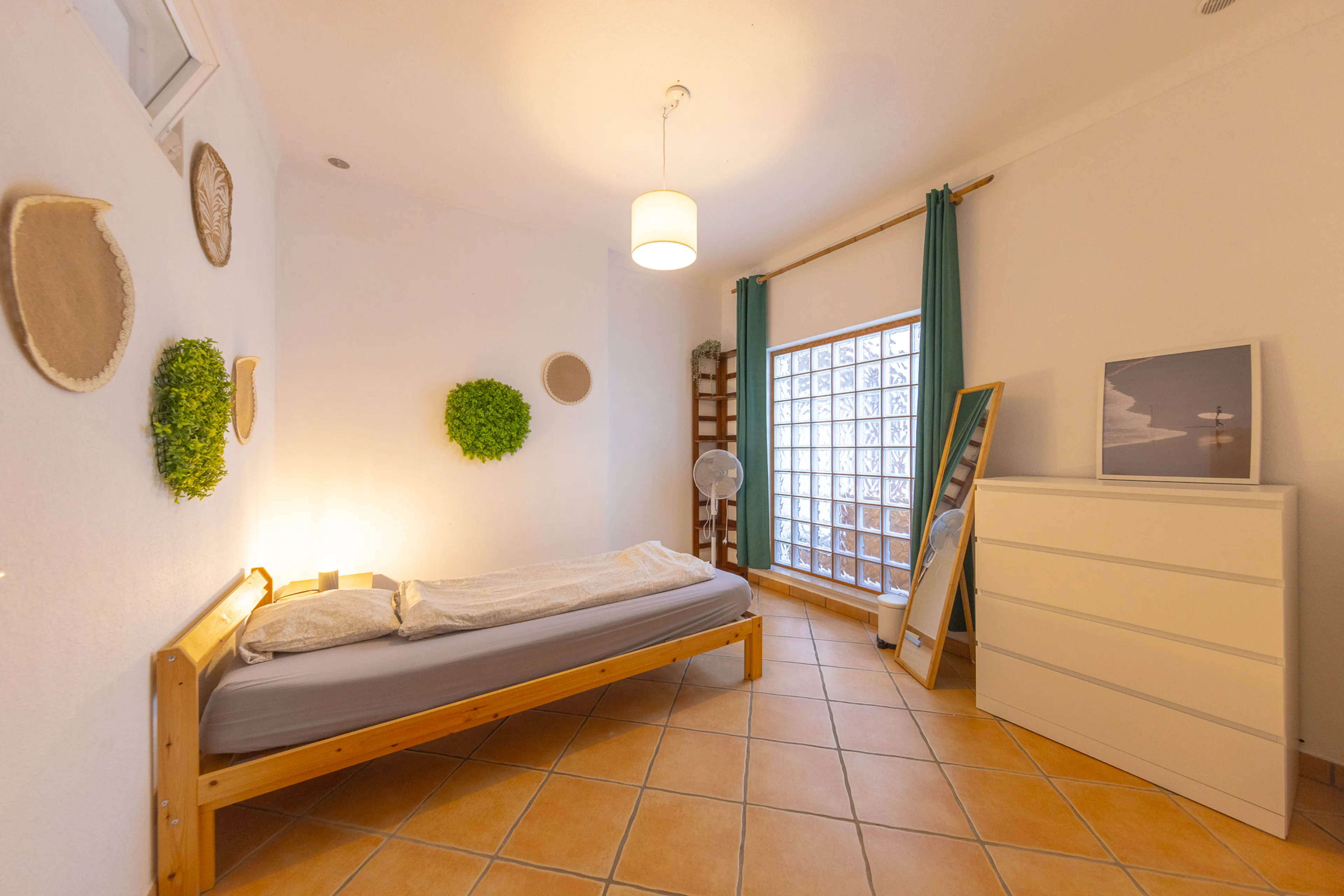 Doppelzimmer mit geteiltem Bad (Guesthouse) - 11