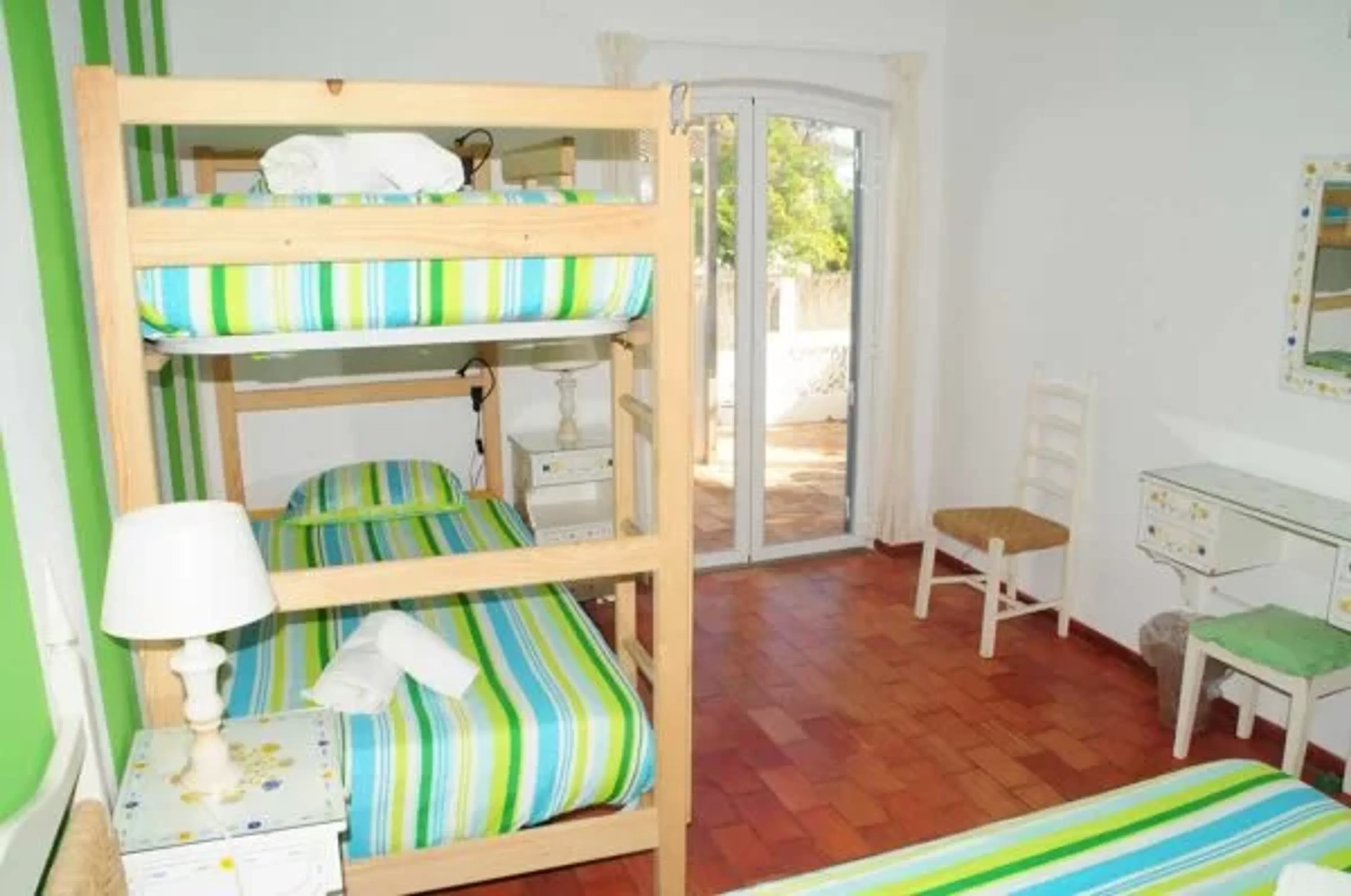 Grünes Mehrbettzimmer - 3