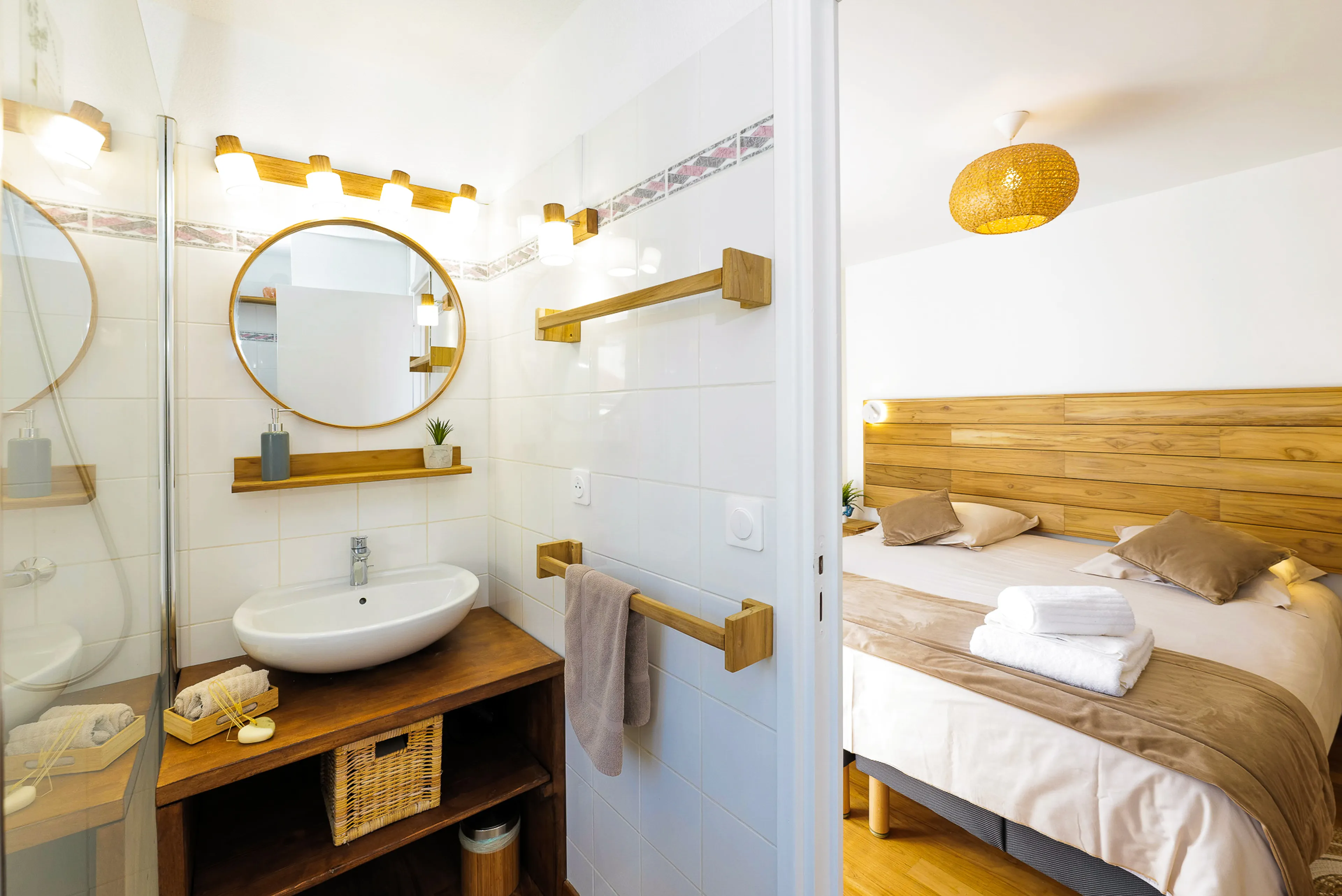 Privates Doppelzimmer mit Meerblick und Balkon - 2