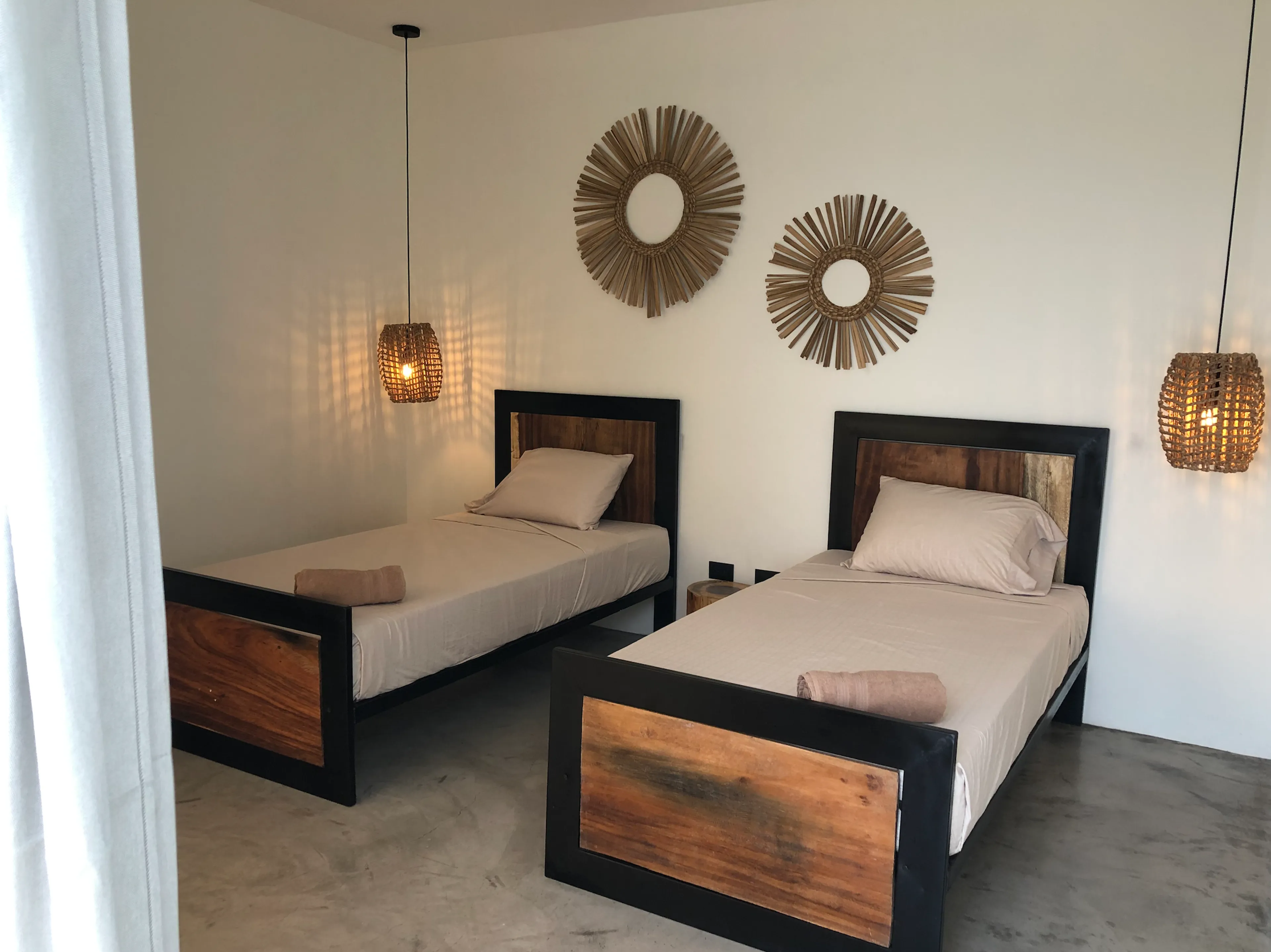 Geteiltes 2-Bettzimmer mit Bad und Meerblick - 3