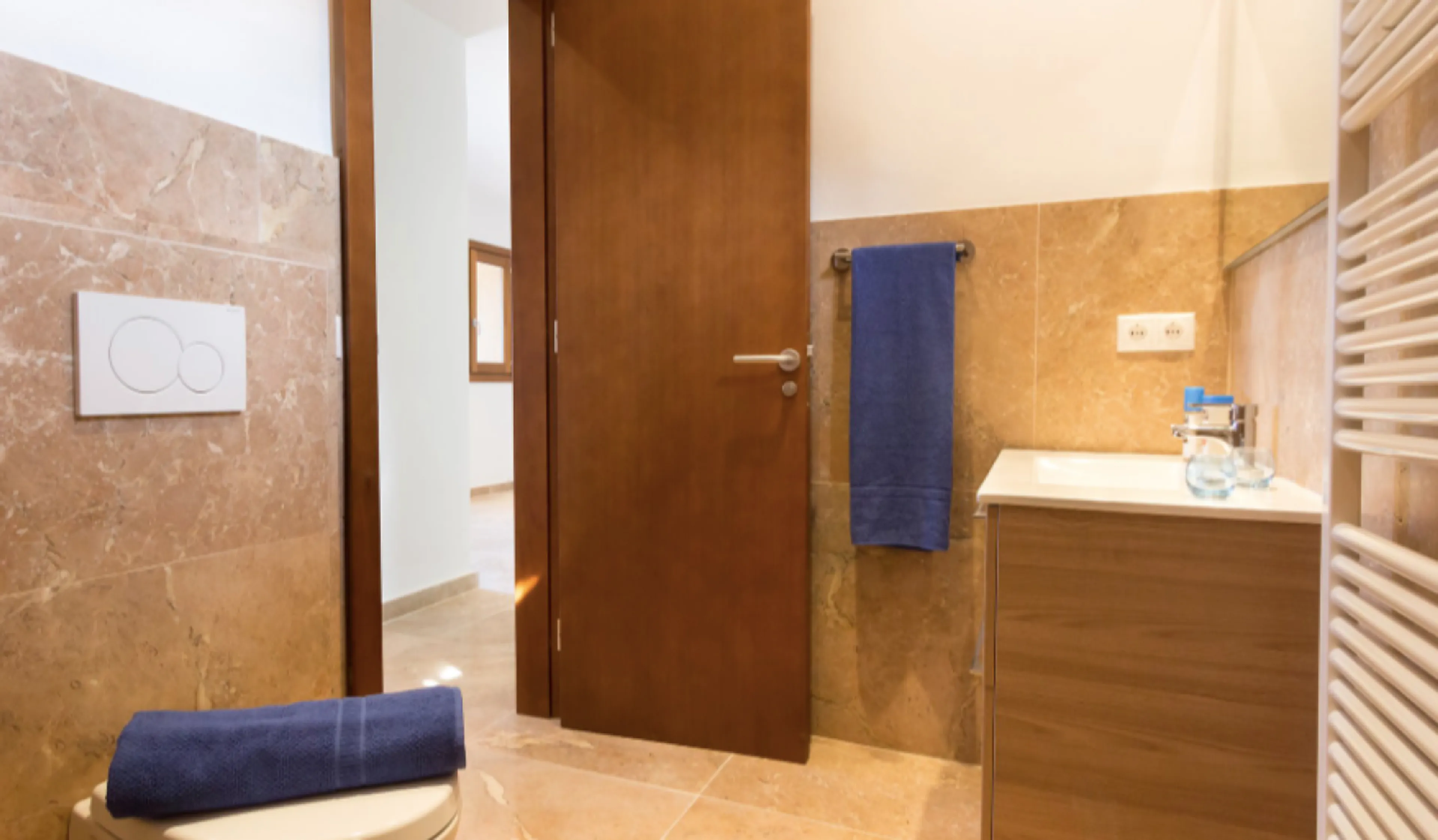 Zimmer mit eigenem Bad im geteiltem Apartment - 6