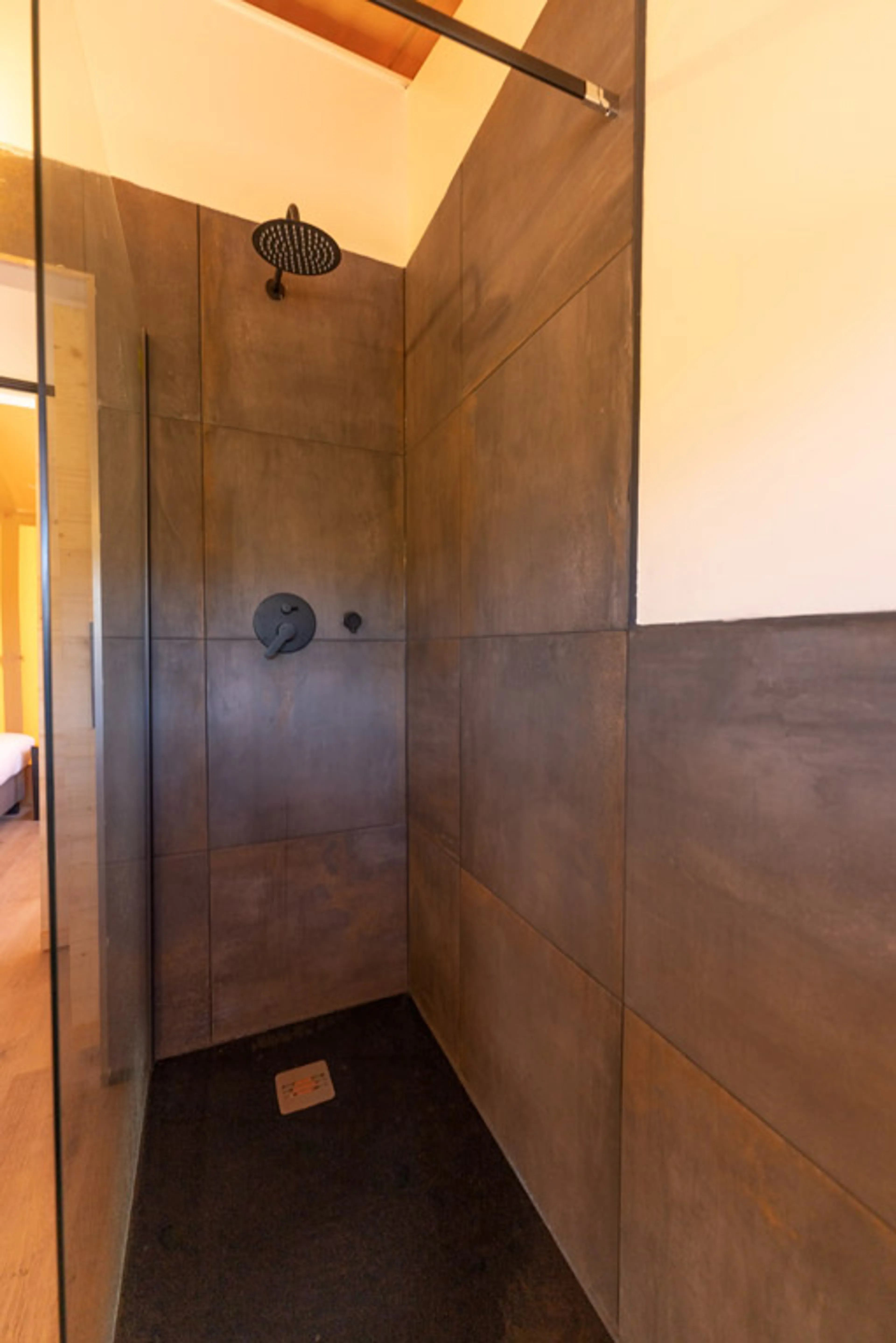Privates Lodge Zimmer mit geteiltem Badezimmer - 3
