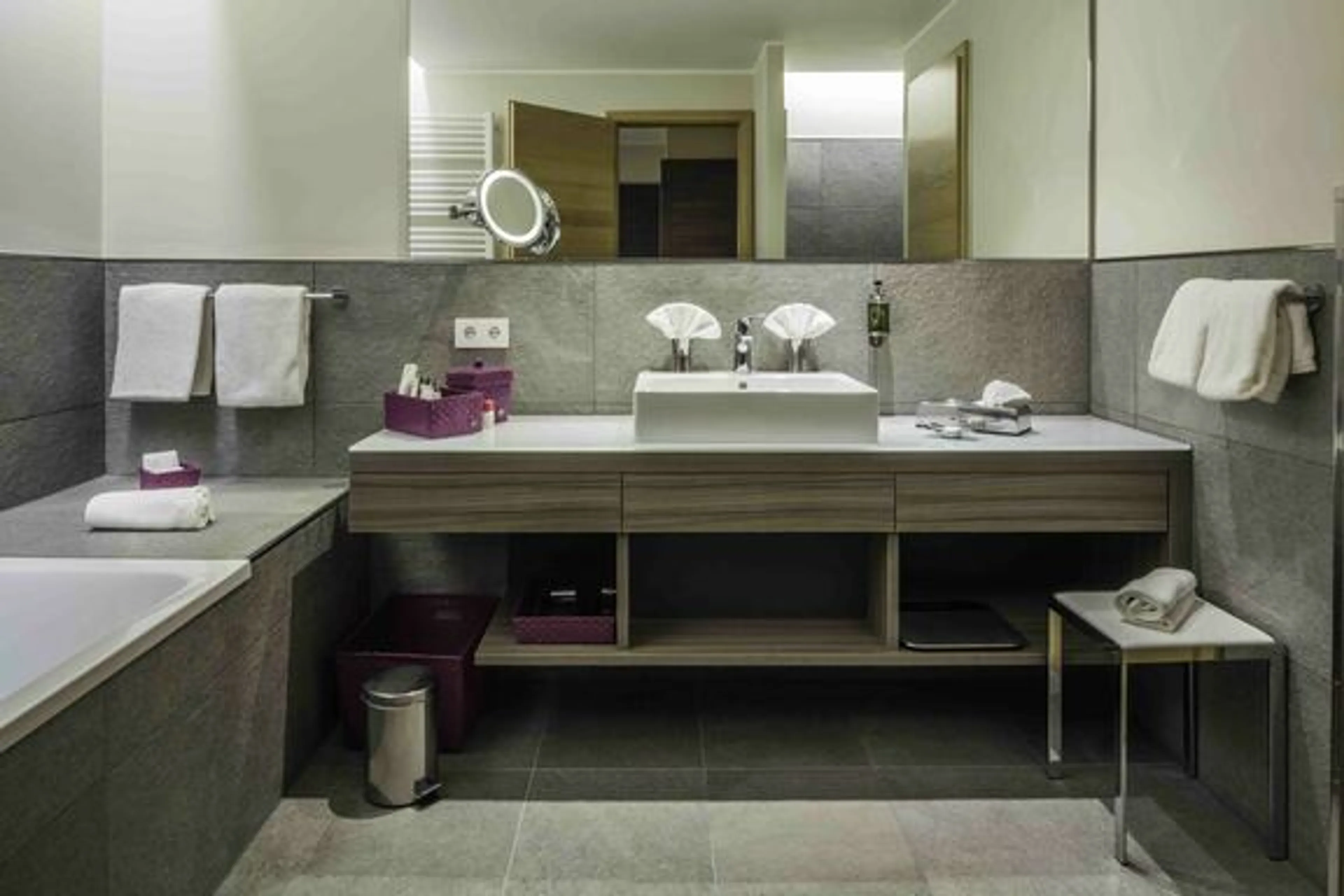 Junior Suite - 2