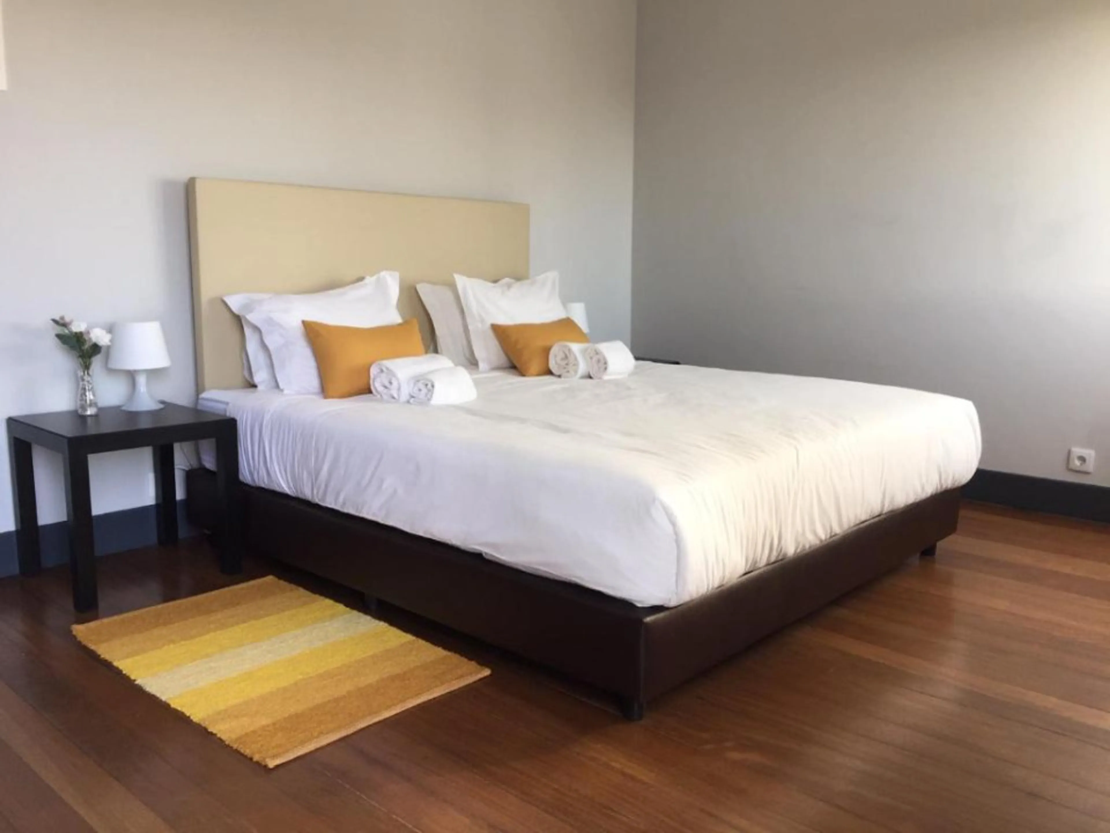 Doppelzimmer mit geteiltem Bad - 1