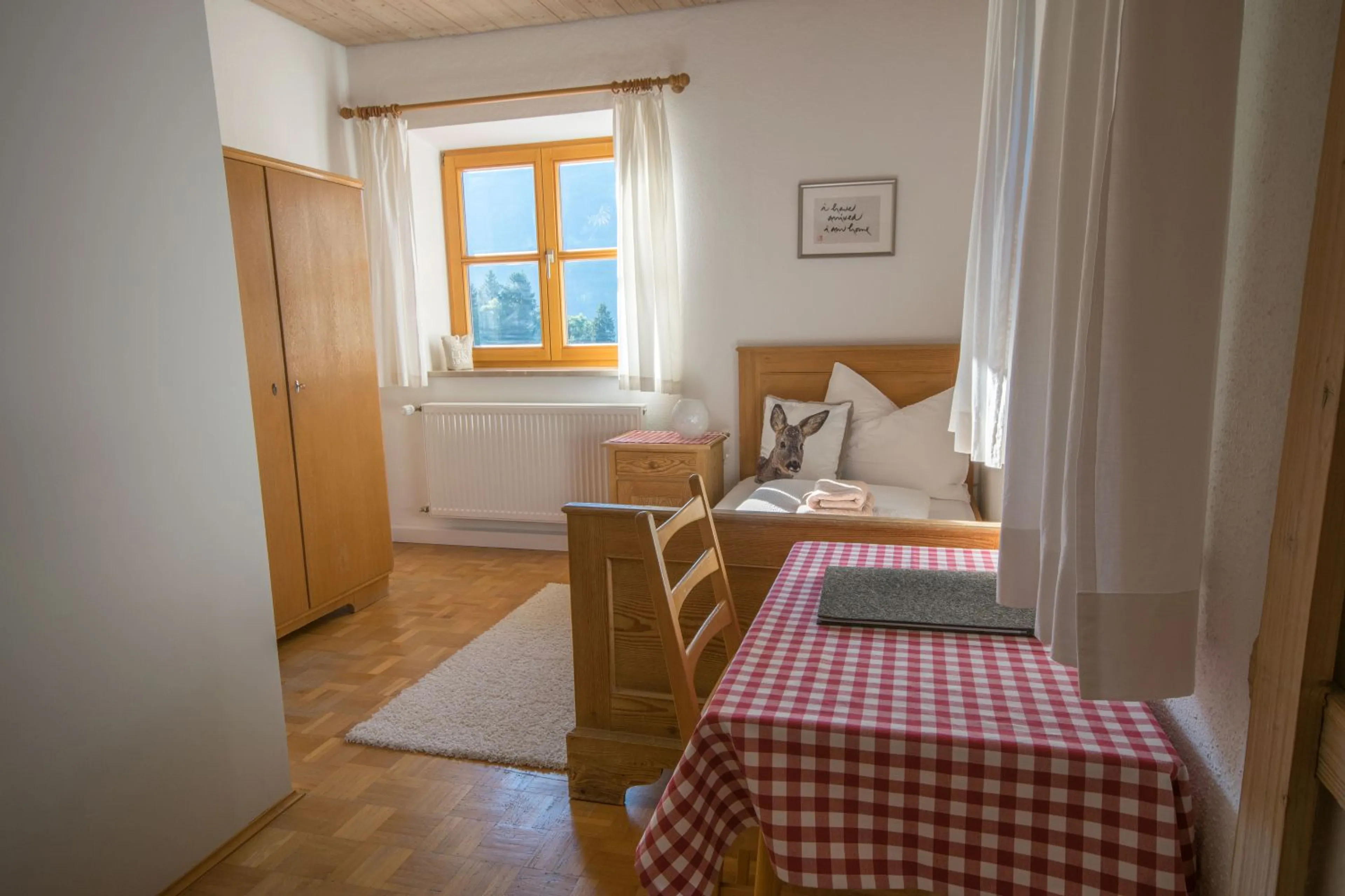 Einzelzimmer mit eigenem Bad - 1