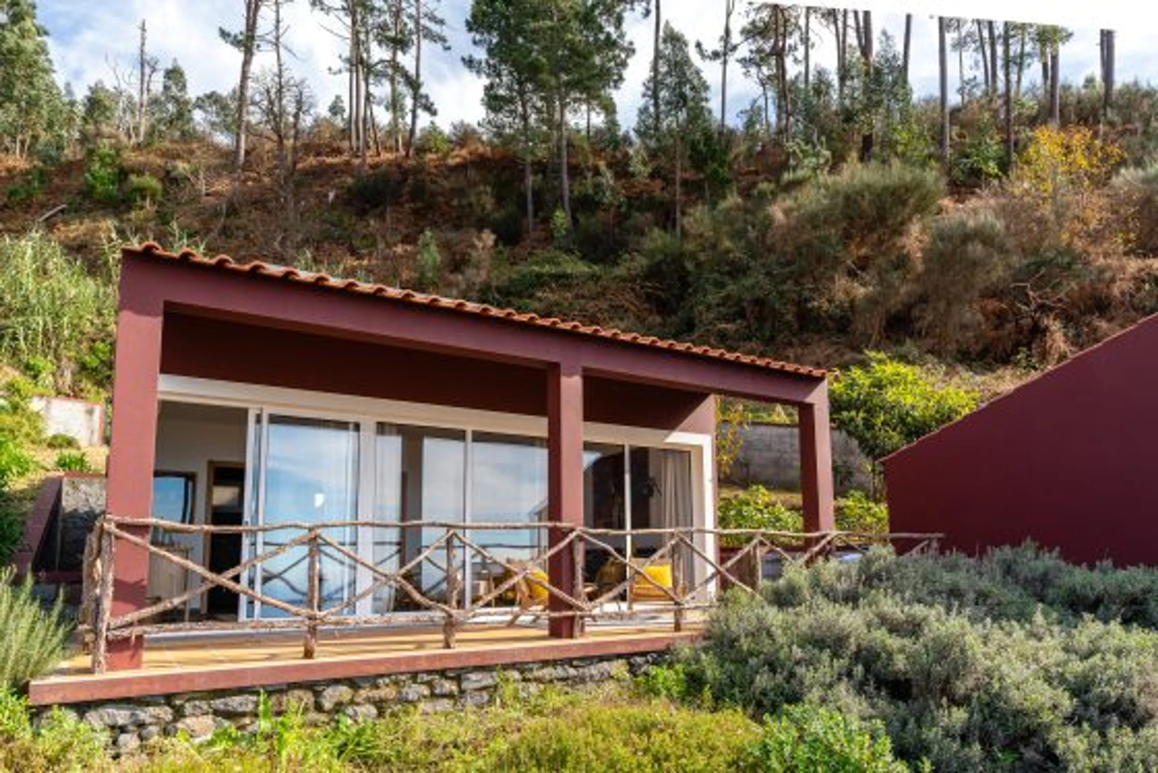 Island Lodge - 1