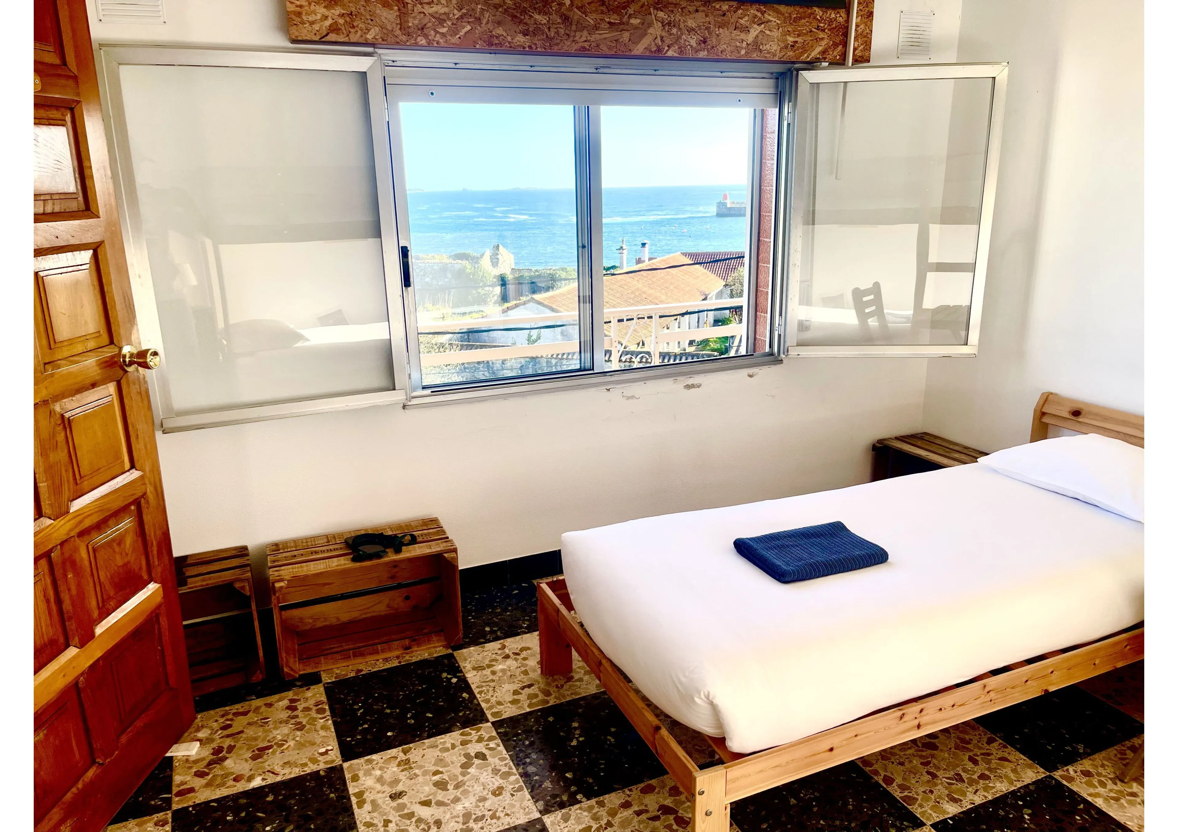Familien-/Gruppenzimmer mit Meerblick und Balkon - 4