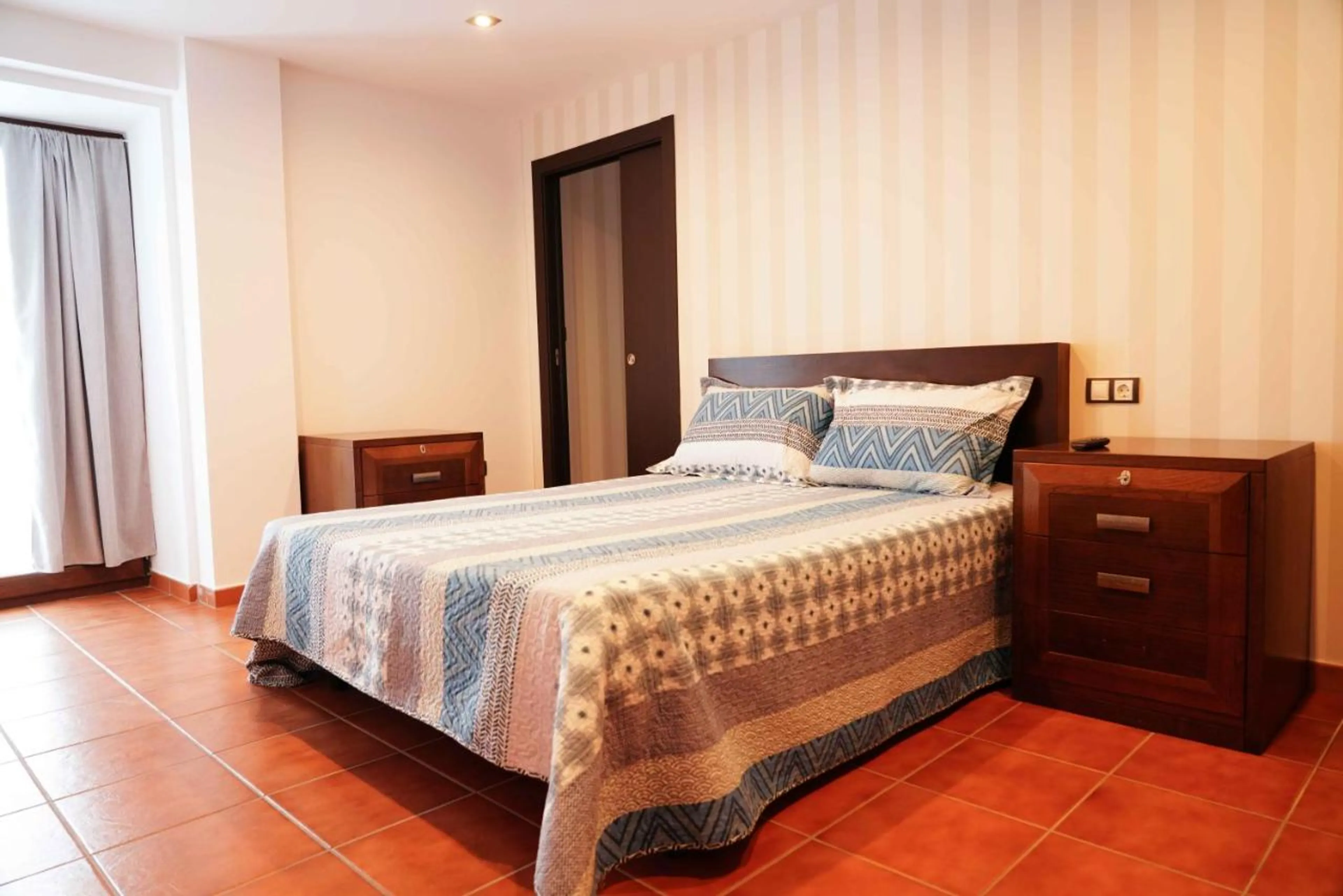 Standard Zimmer mit privatem Badezimmer - 1
