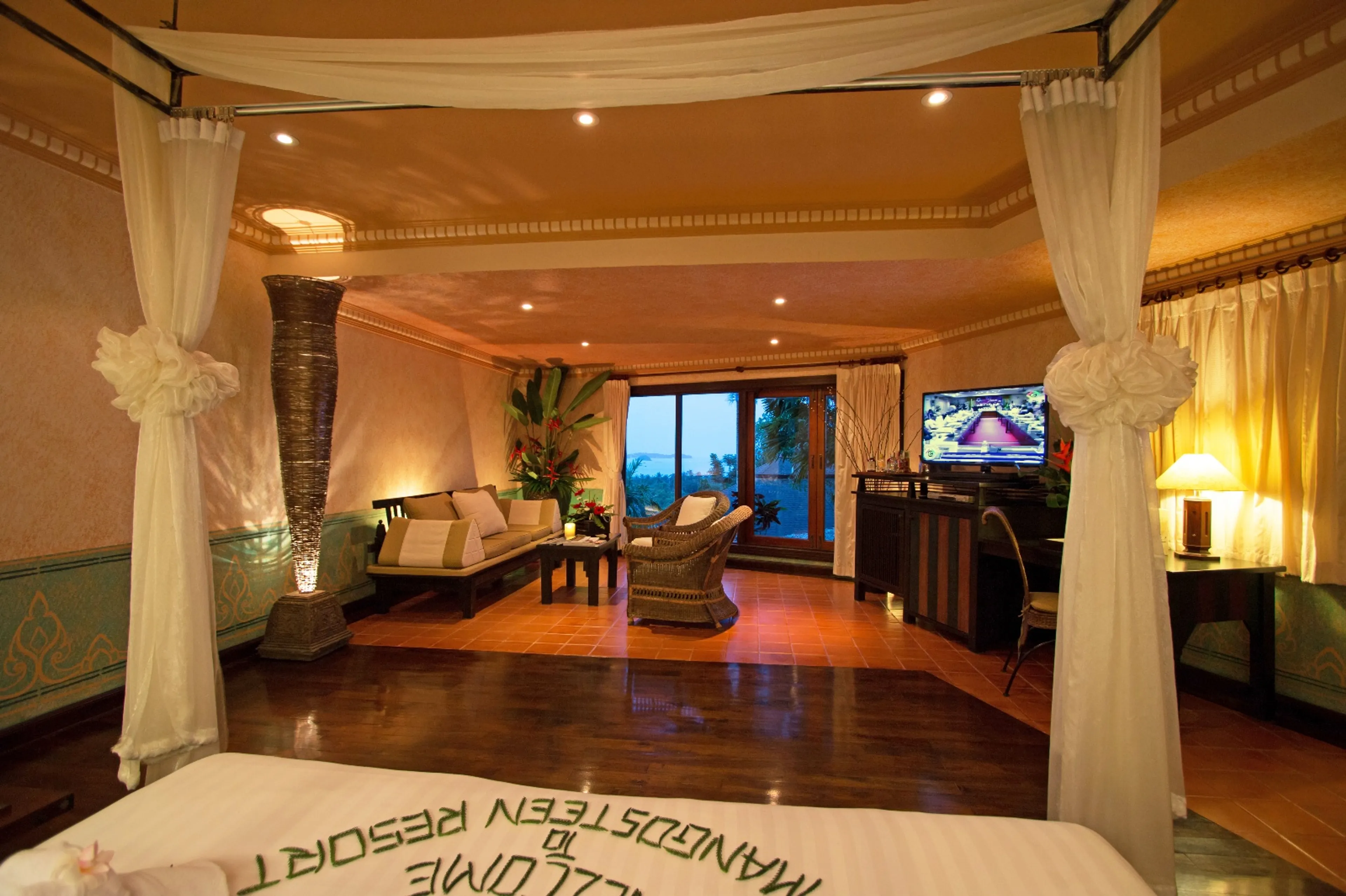 Royal Jacuzzi Garten-Villa - 2