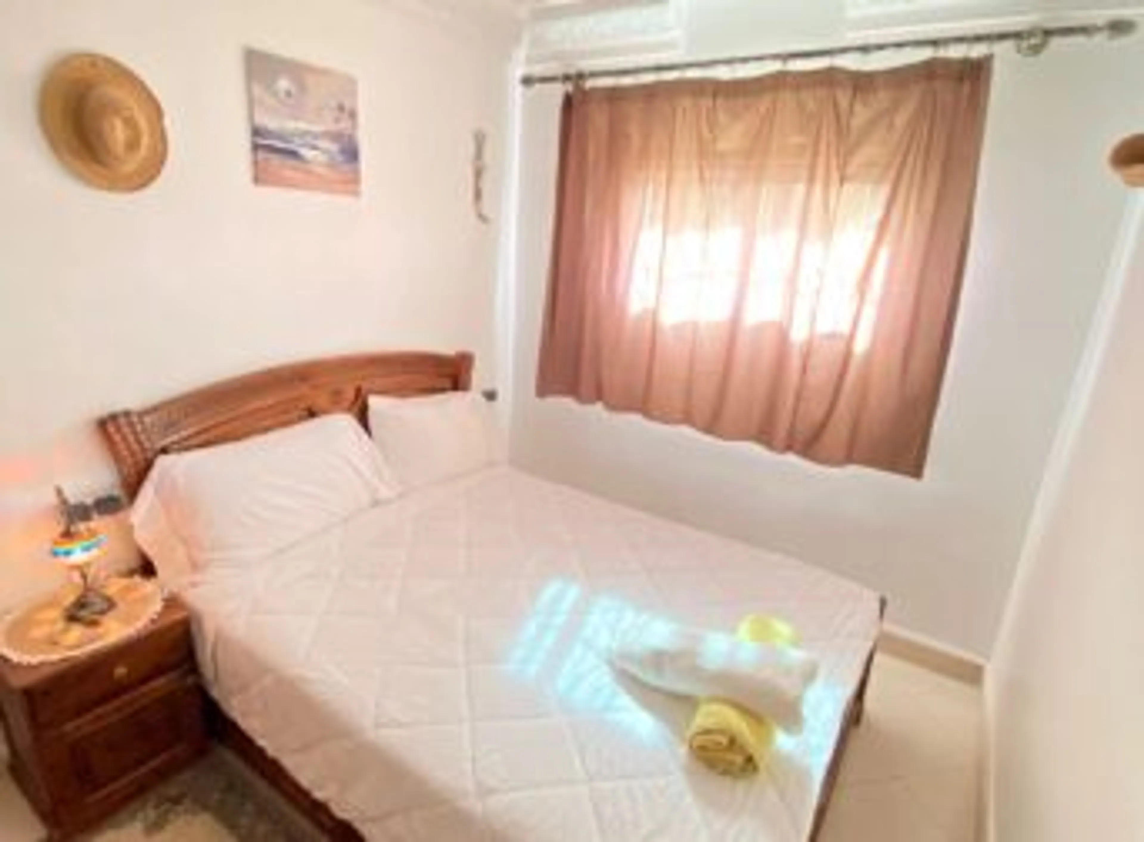Privates Zimmer (teilweise mit Meerblick) - 1