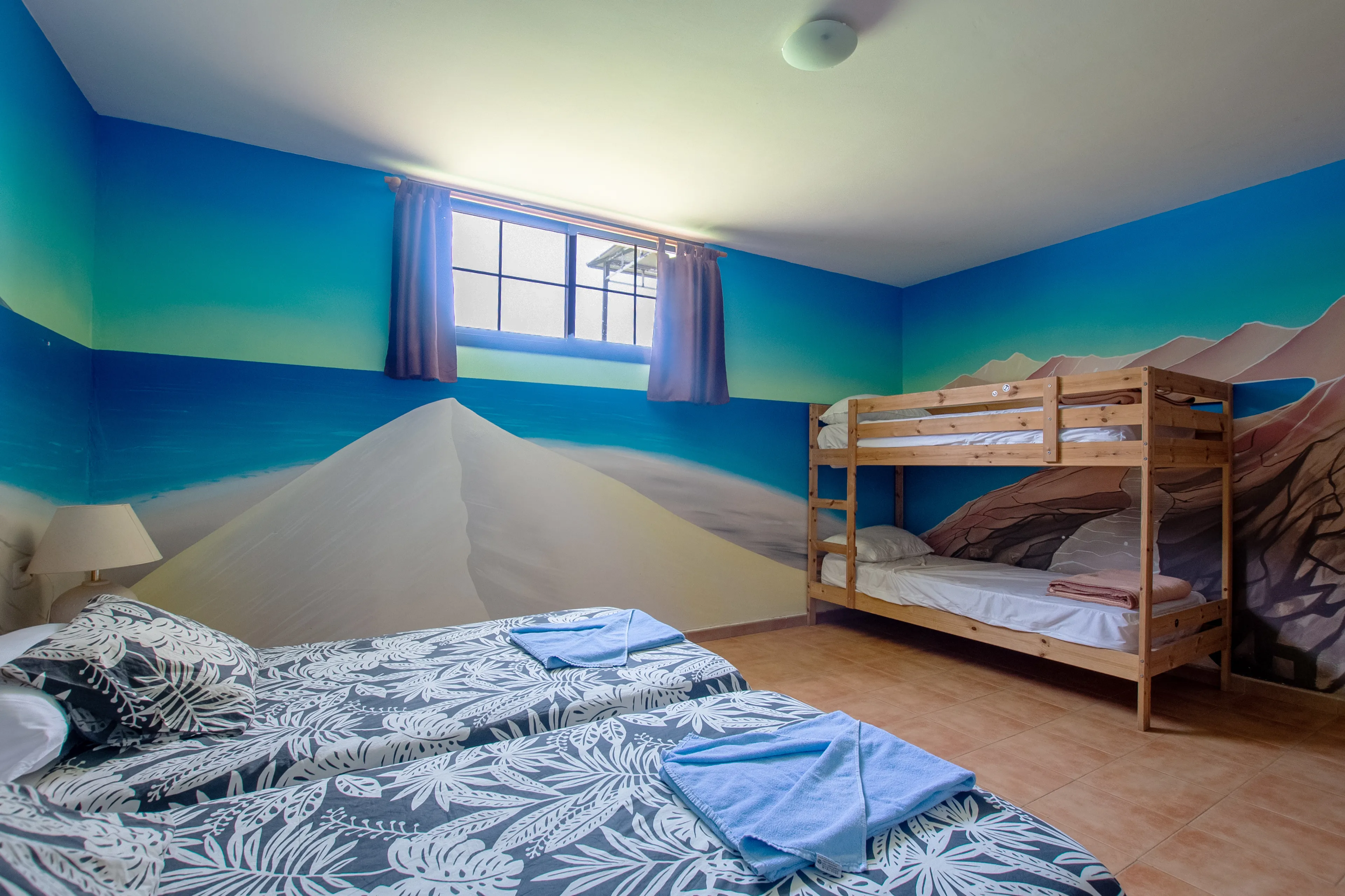 Großes Zimmer (bis zu 4 Personen) mit Gemeinschaftsbad - 3