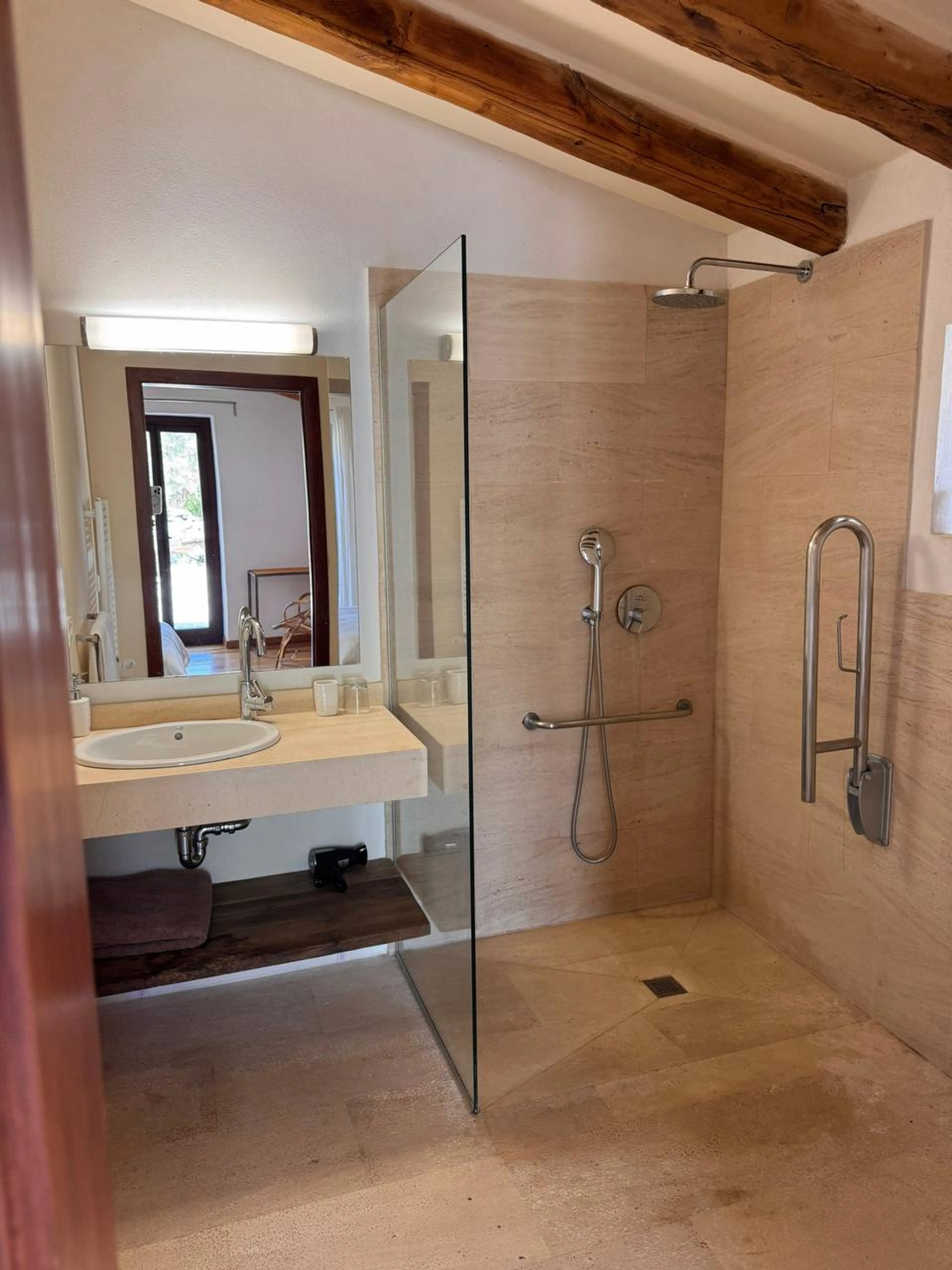 Doppelzimmer mit privatem Bad und Terrasse - 10
