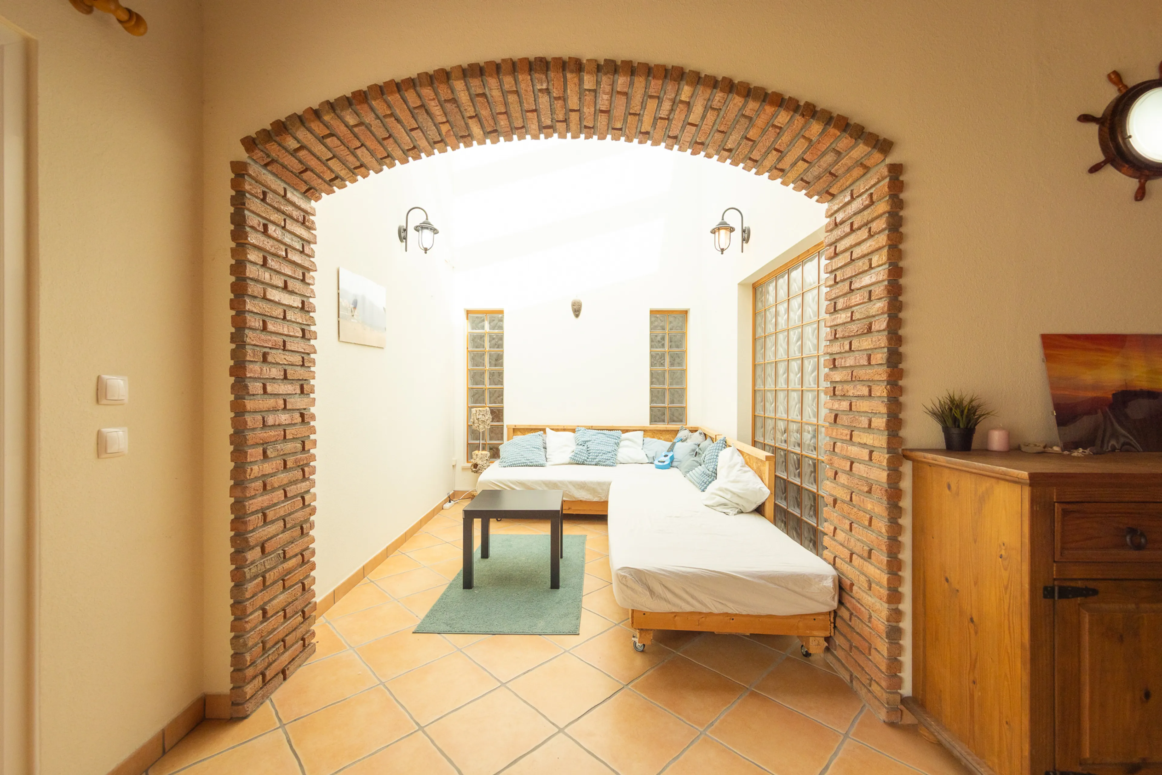 Doppelzimmer mit privatem Bad (Guesthouse) - 13