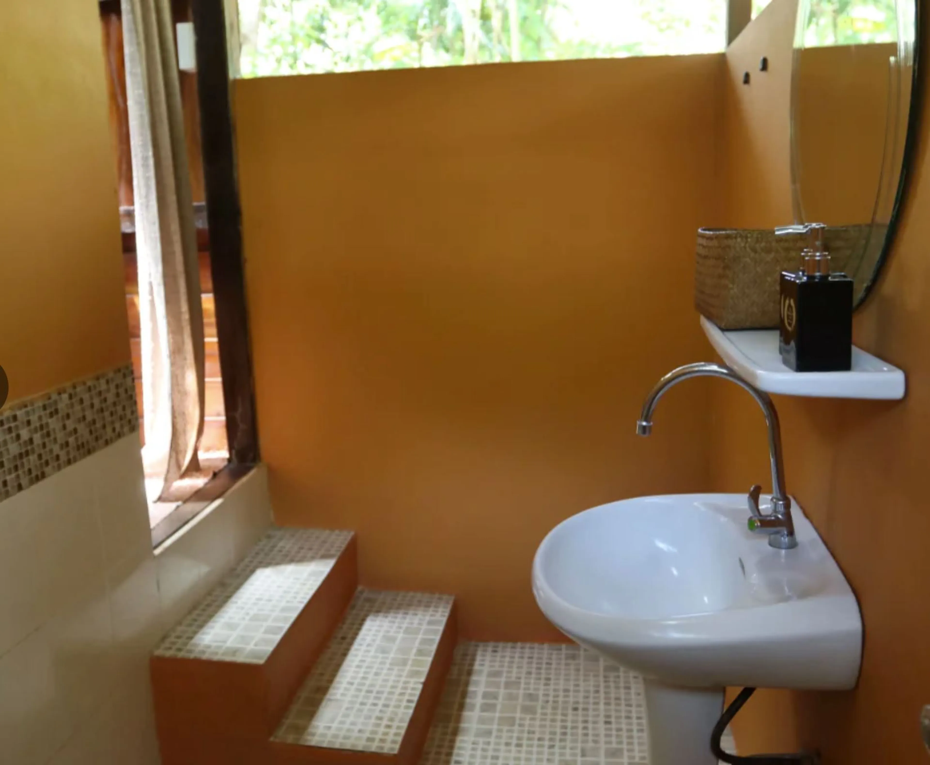 Budget Bungalow - 3