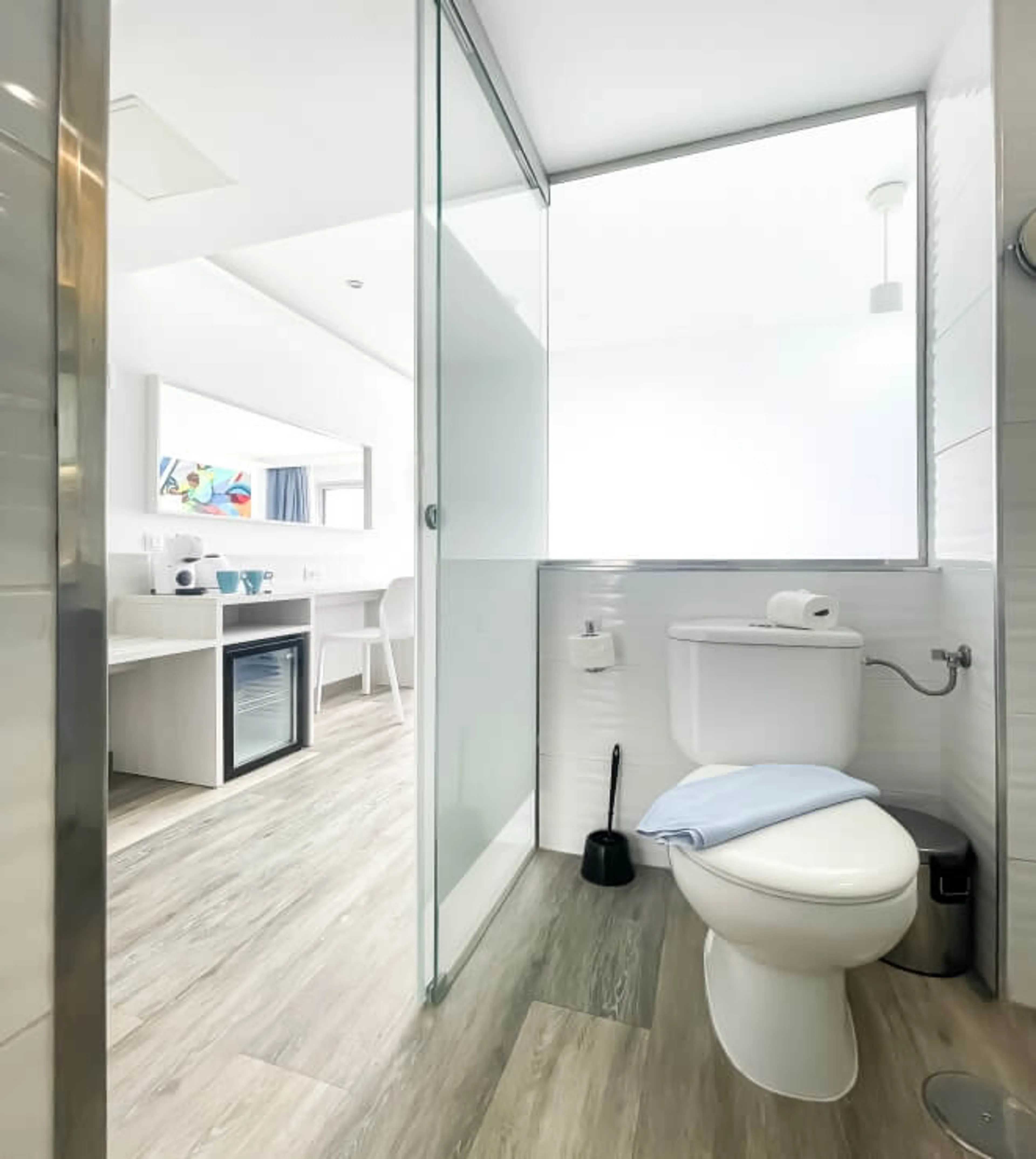 Privates Zimmer im Hote (Straßenblick) - 7
