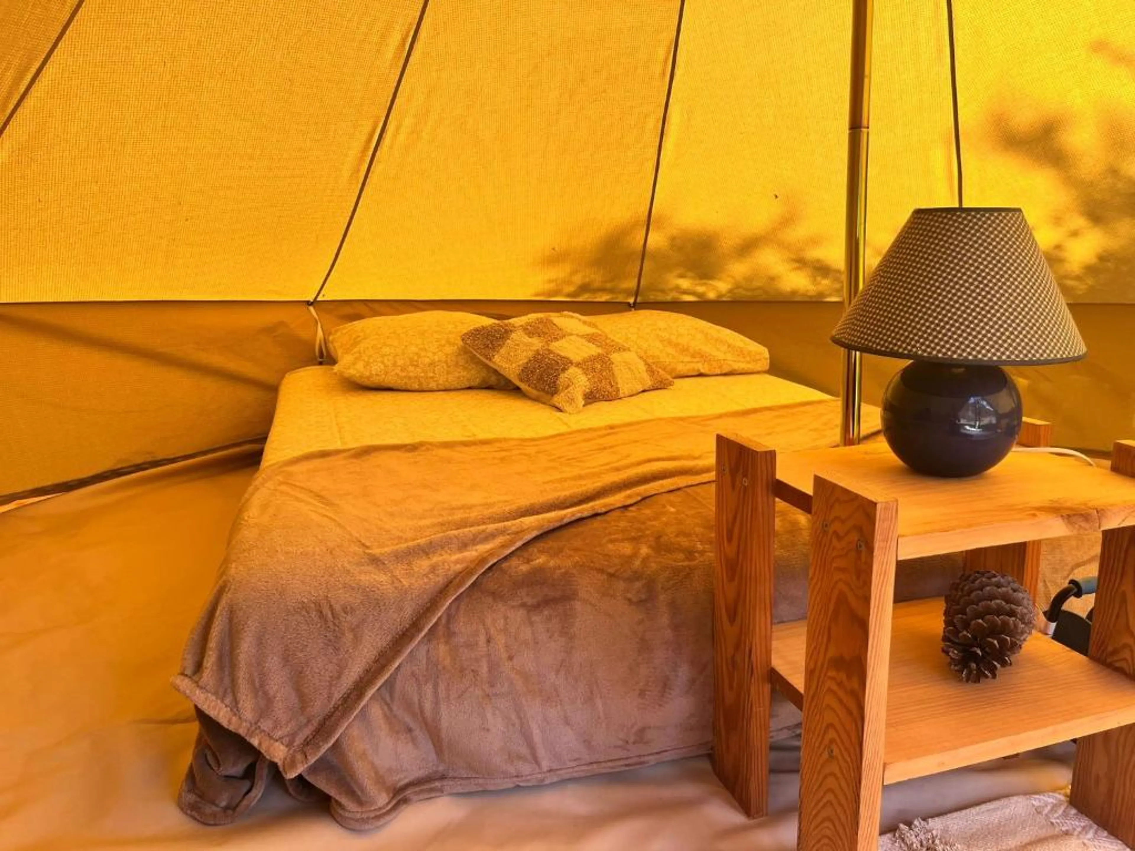 Privates Tipi-Zelt mit Doppelbett - 3