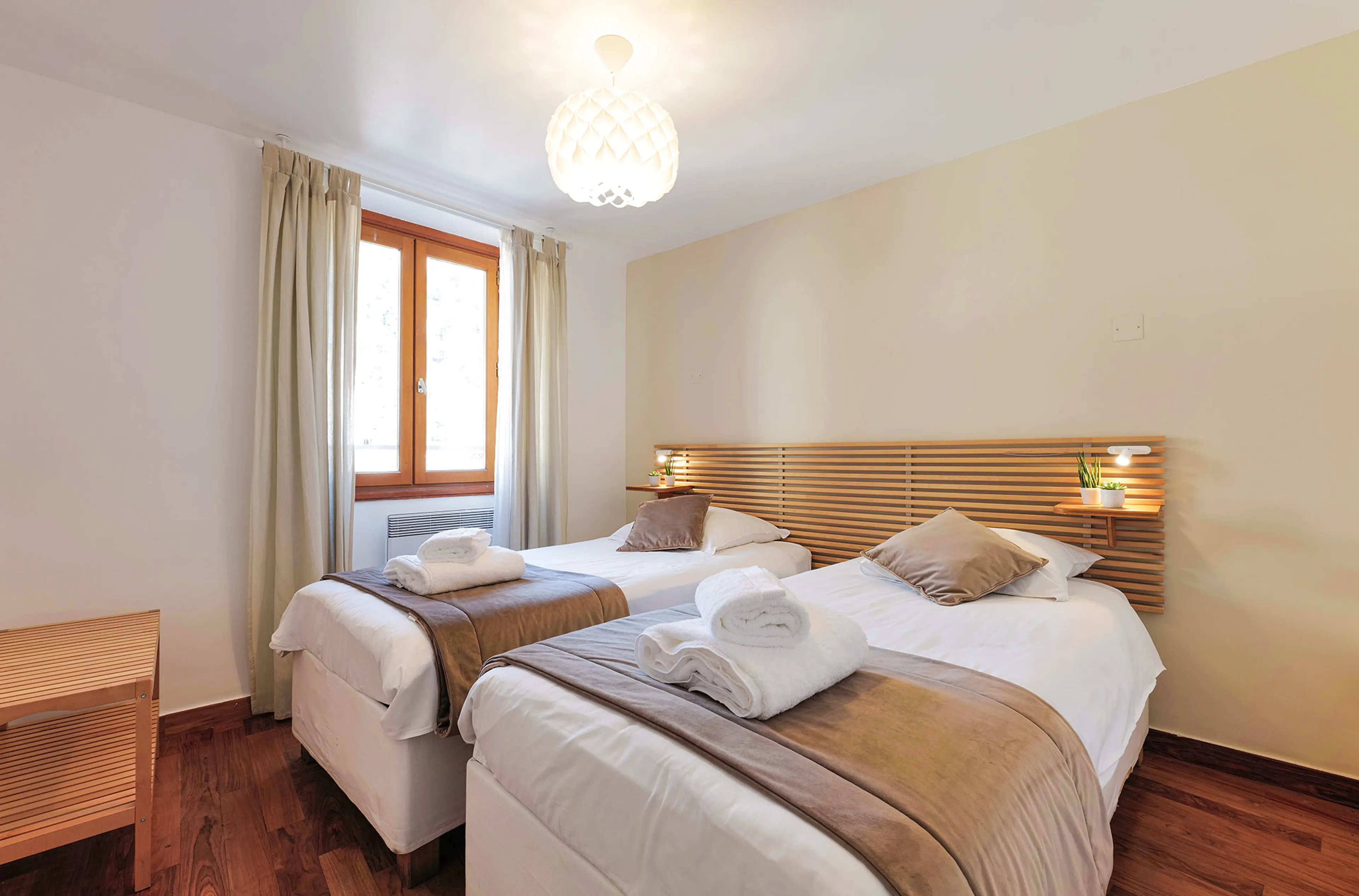 Geteiltes 2-Bettzimmer mit Bergblick (ohne Balkon) - 1