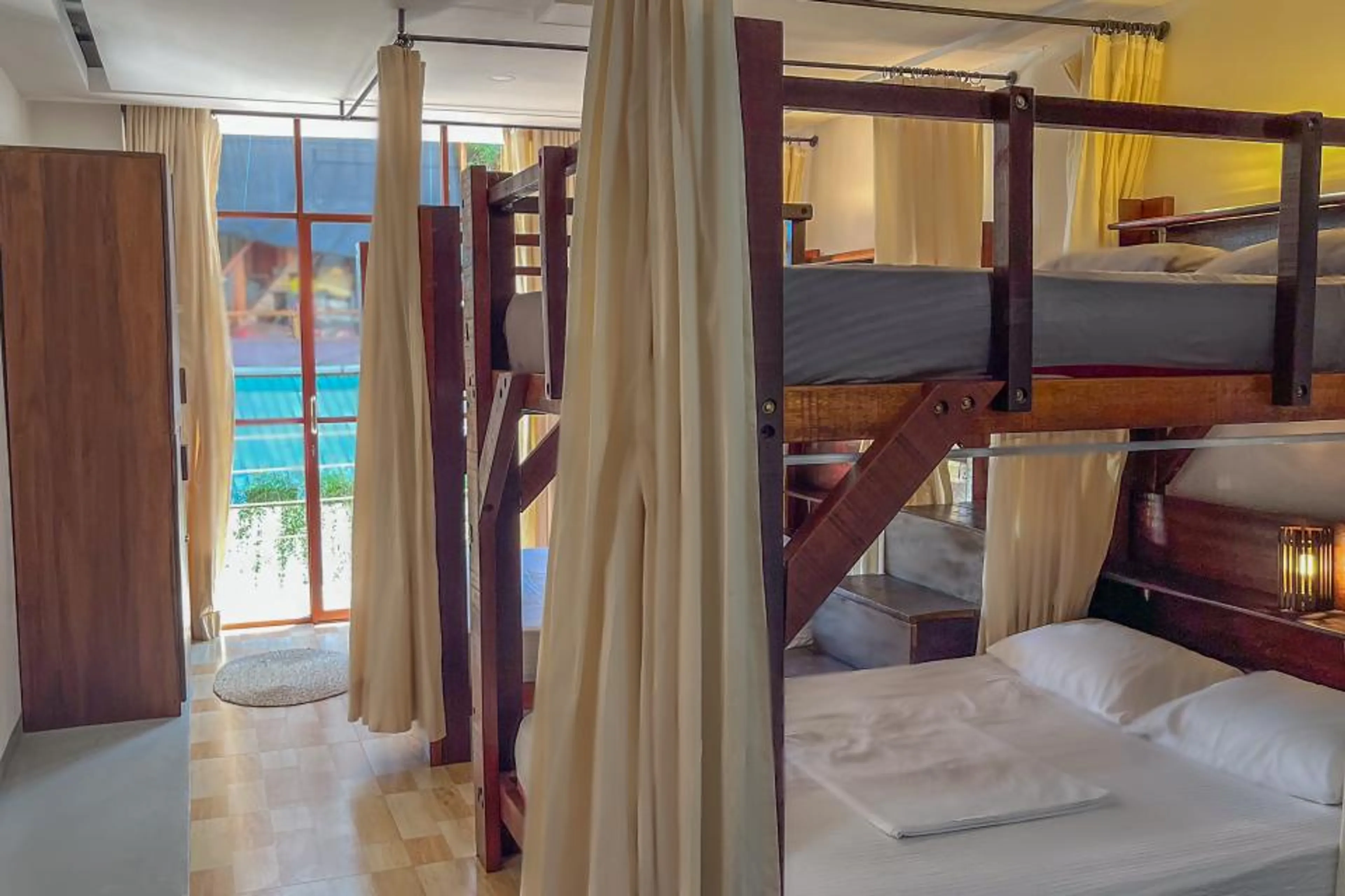 Bett im 4er-Mehrbettzimmer Deluxe - 1