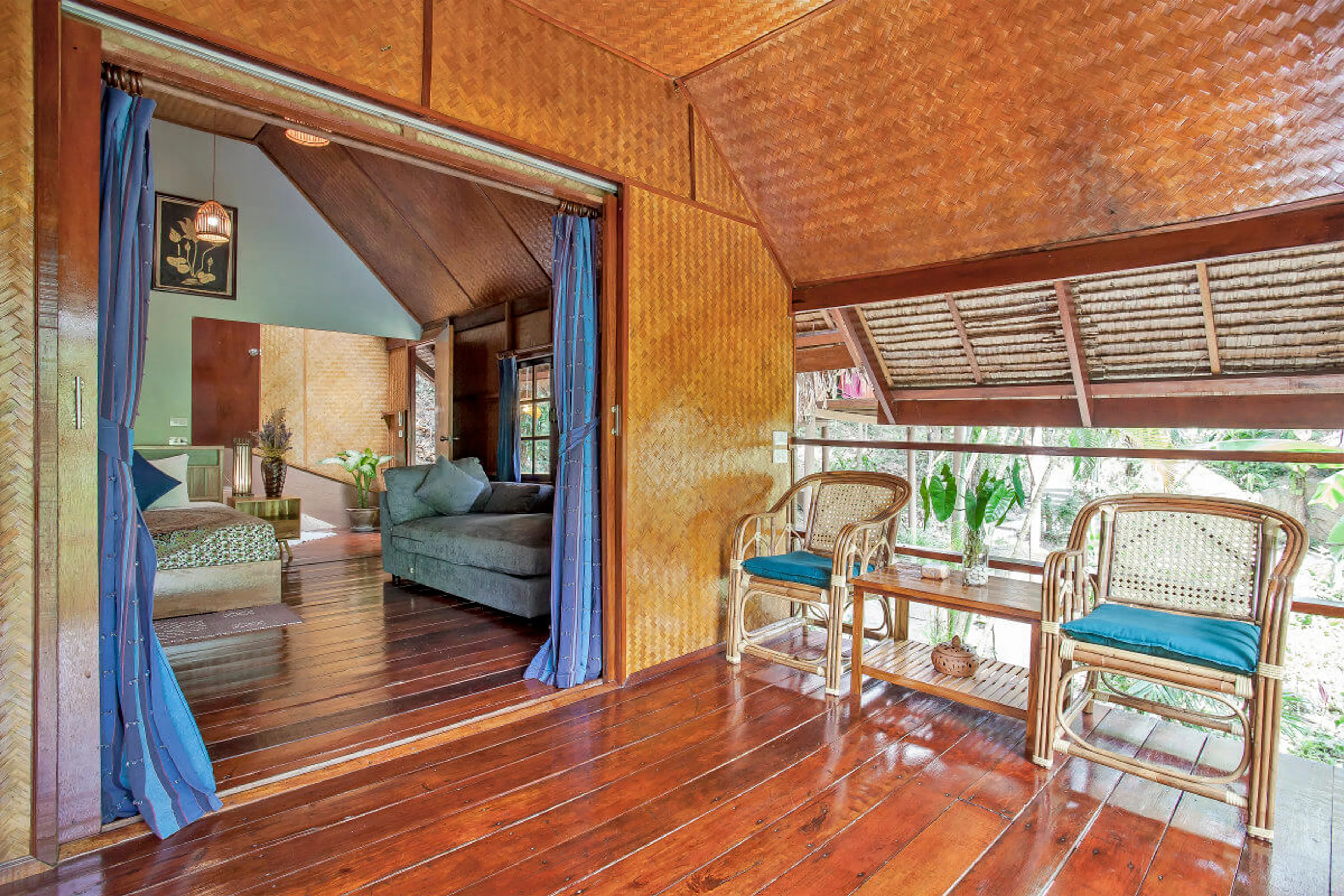 Hillside Superior Bungalow - 5