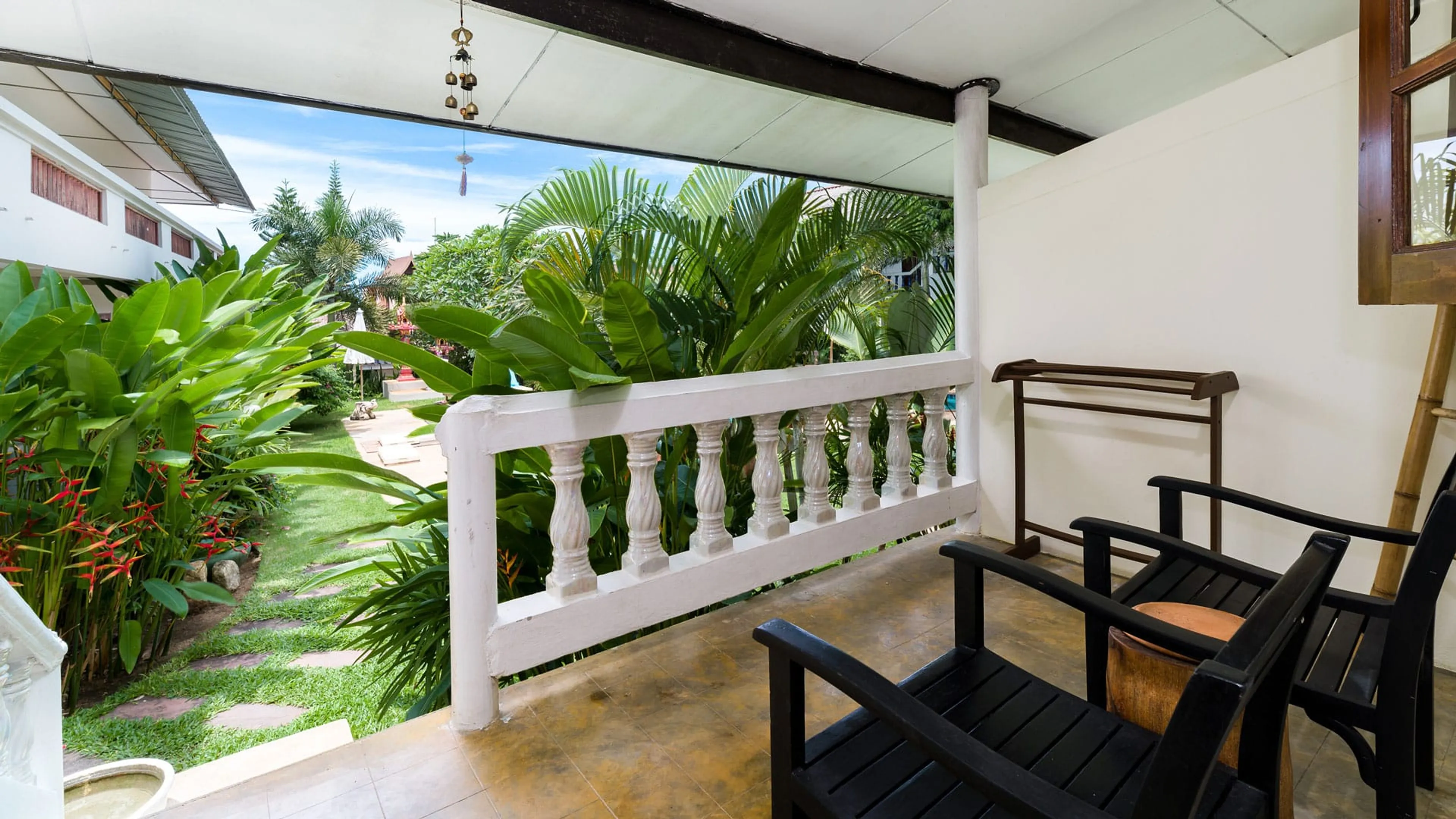 Poolside Room - 4