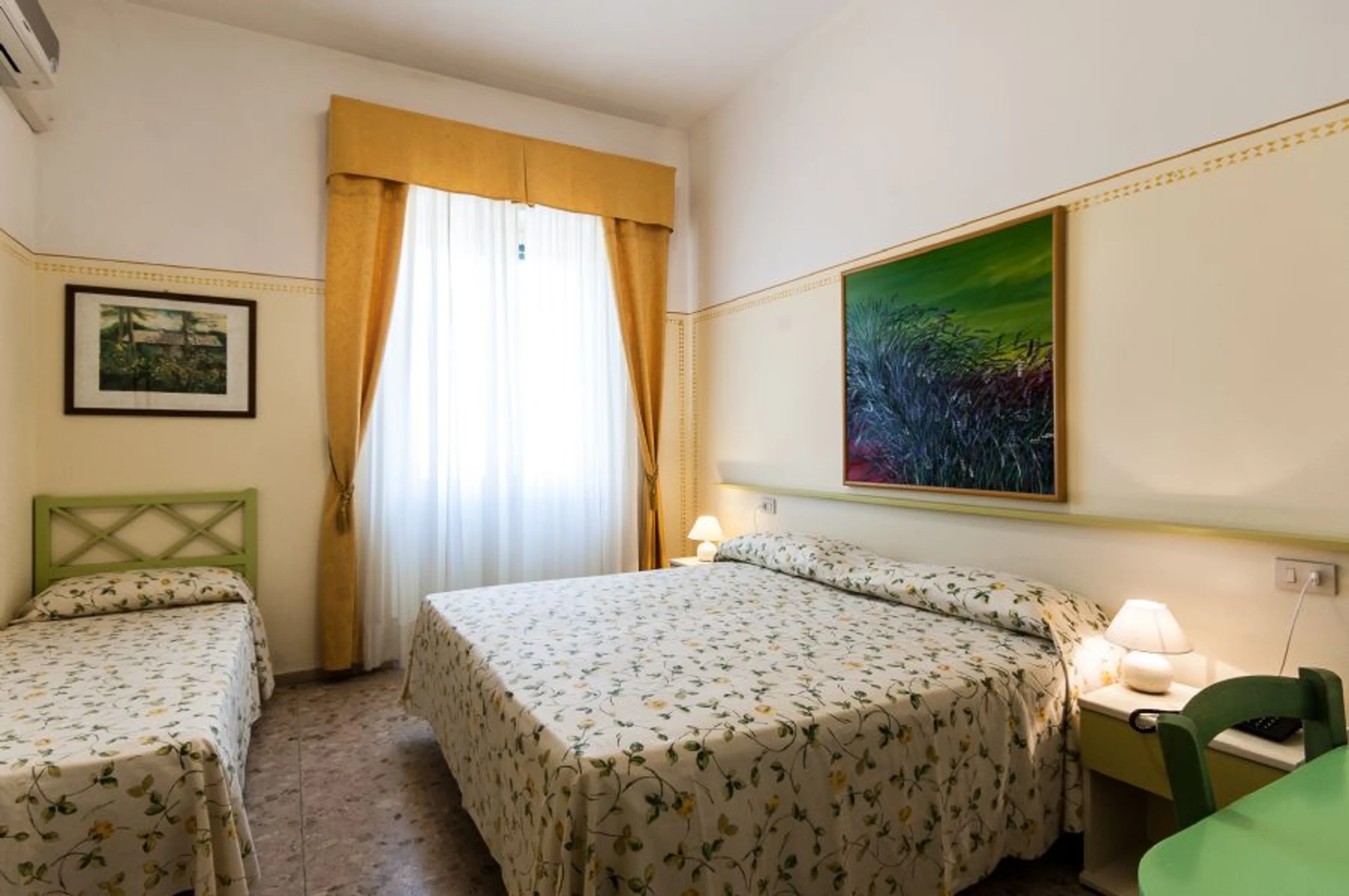 3-Bett-Zimmer - 3