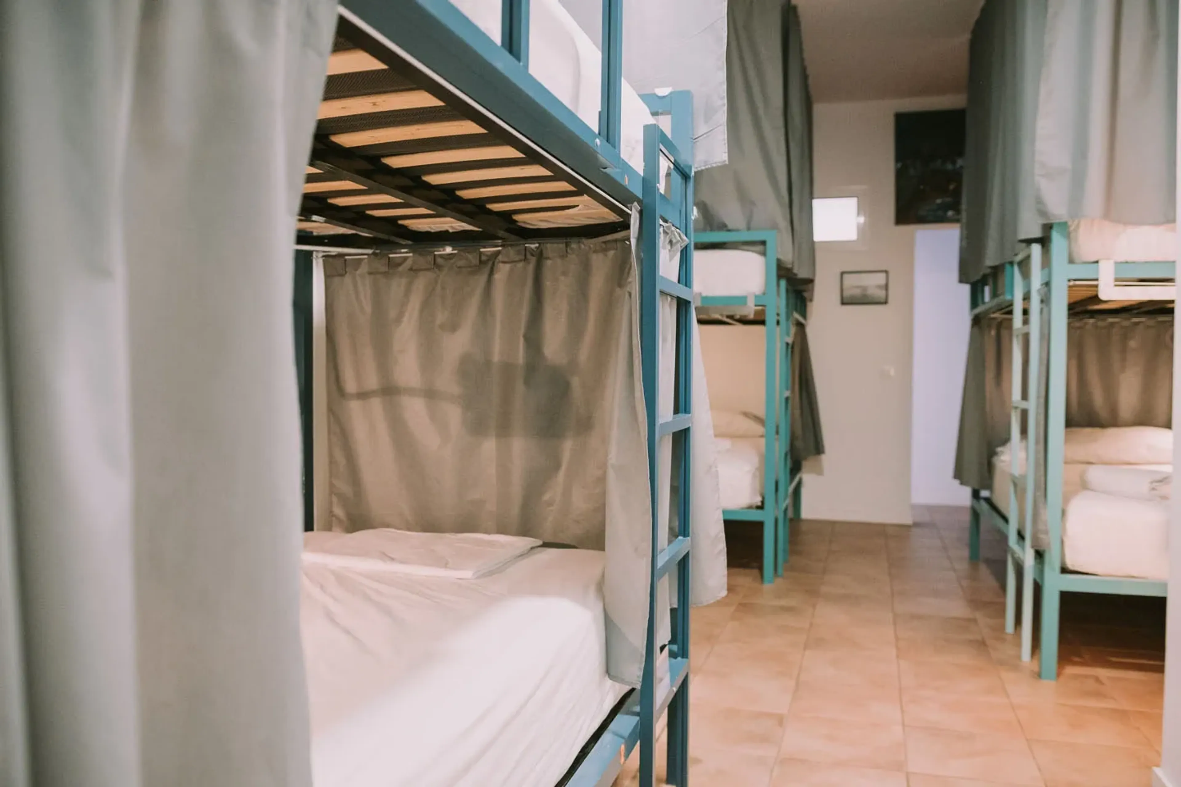 Bett im gemischten 6er-Mehrbettzimmer - 5