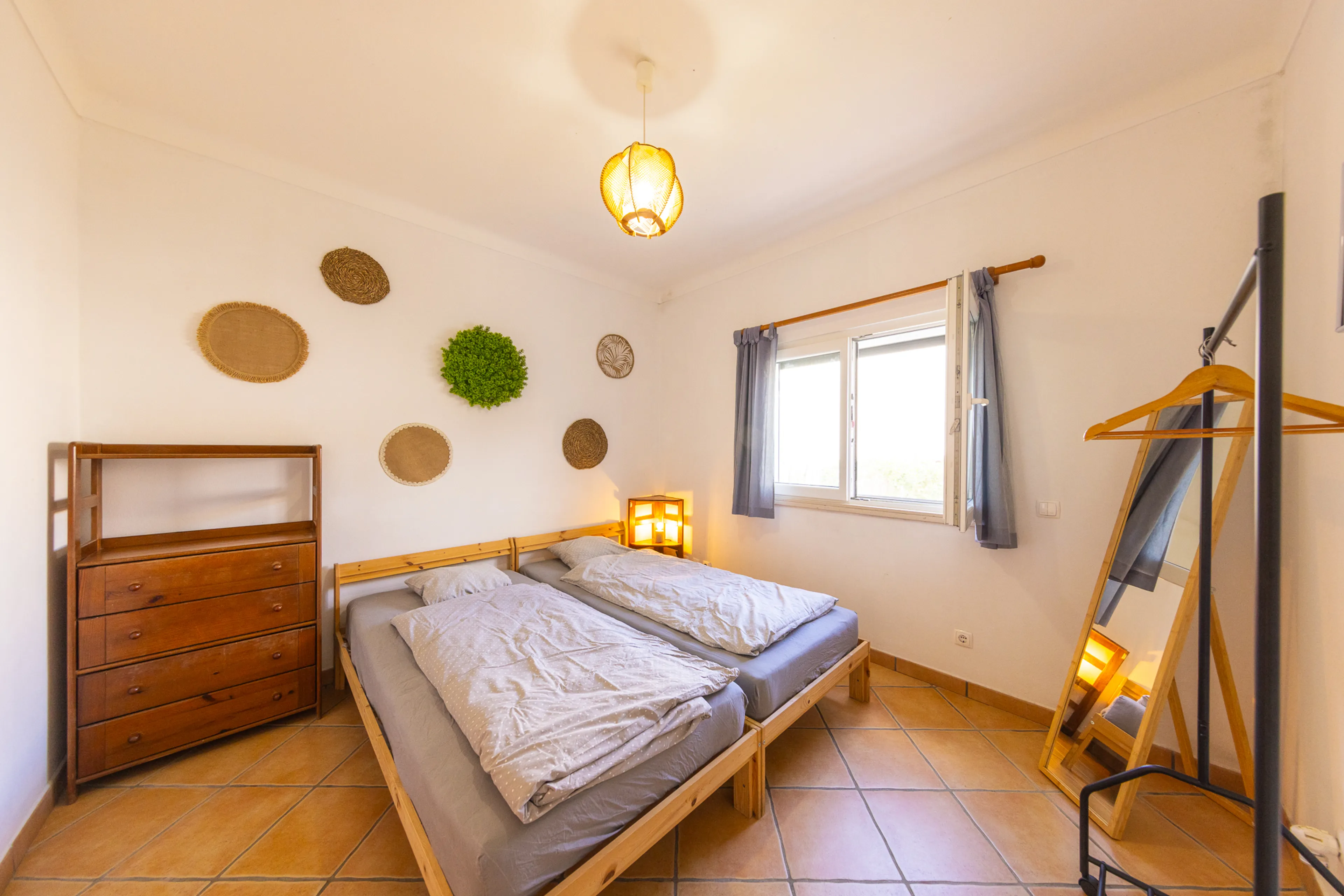 Doppelzimmer mit geteiltem Bad (Guesthouse) - 1