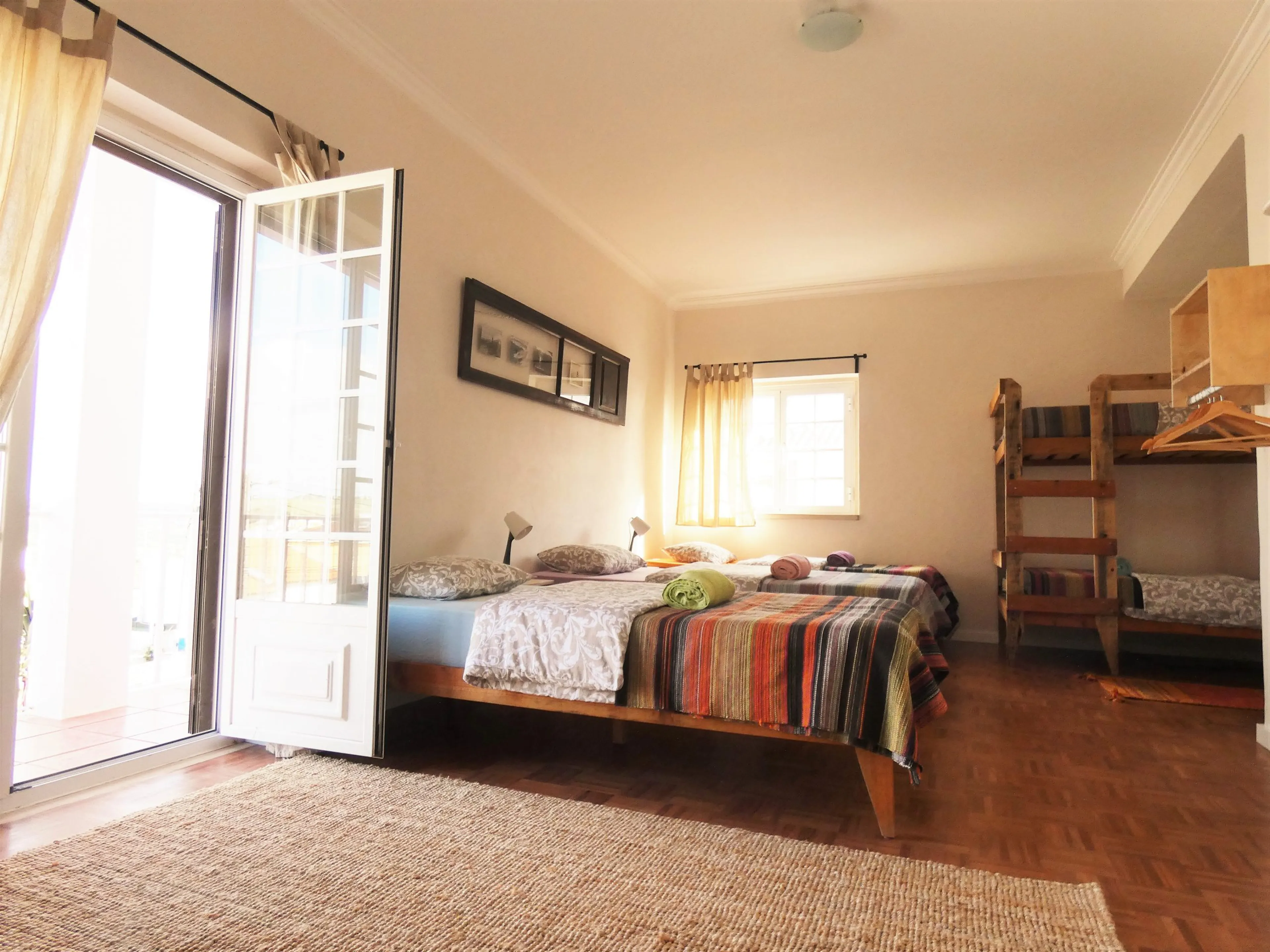 Geteiltes Zimmer im pinken Haus - 2