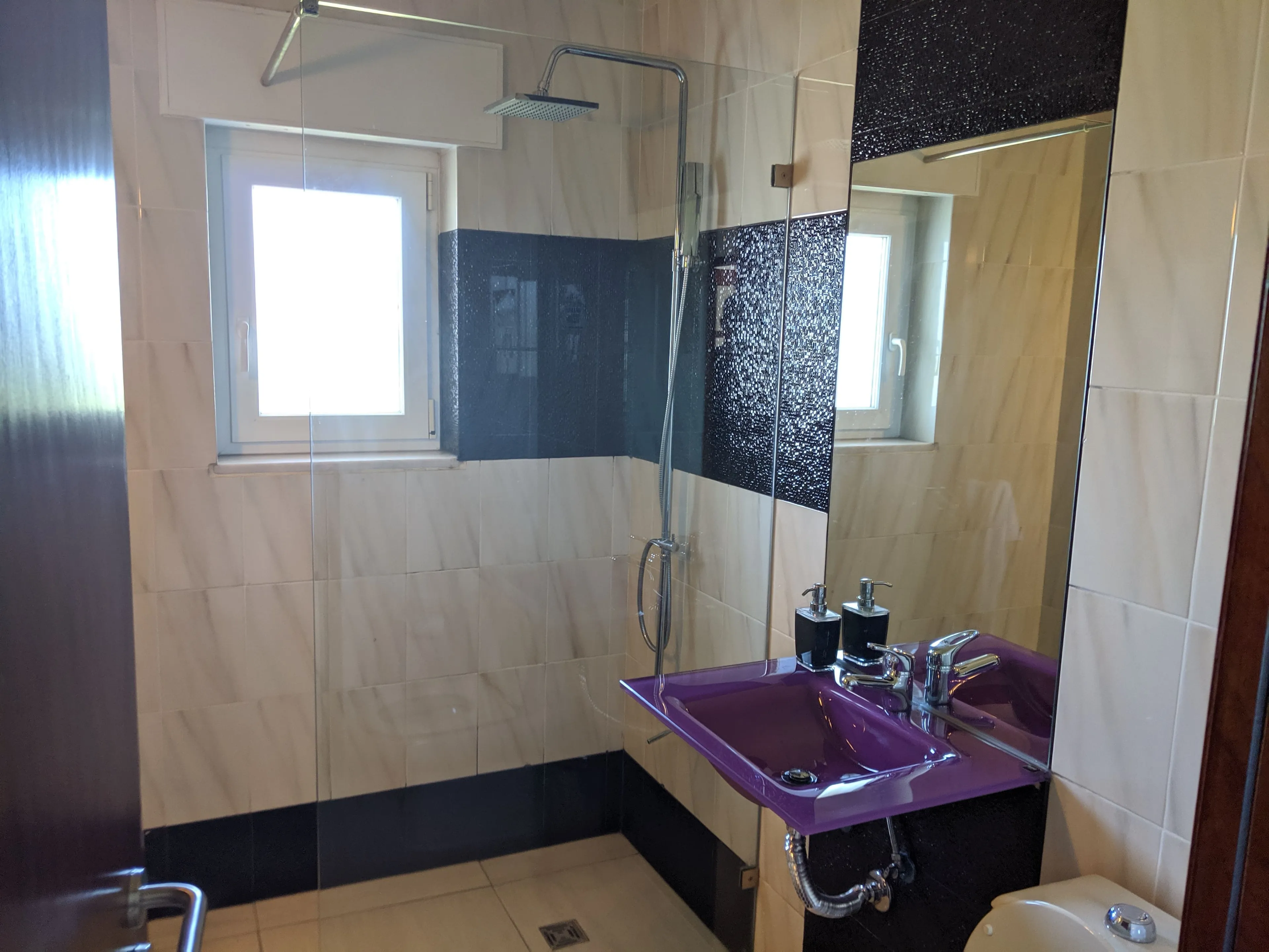 Geteiltes Zimmer - 2
