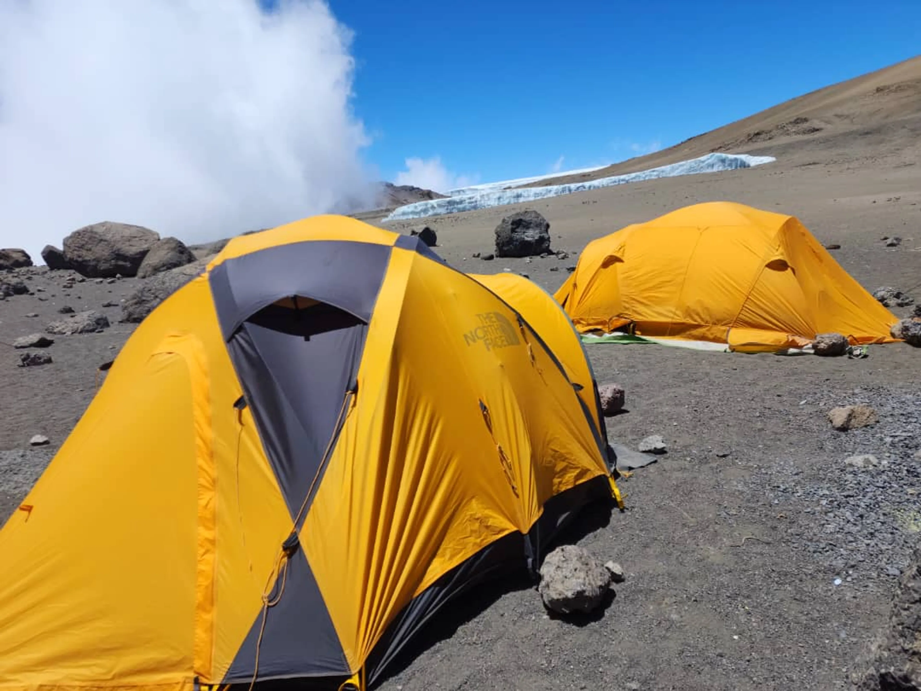 Hotel & Four Season Mountain Tent - 1