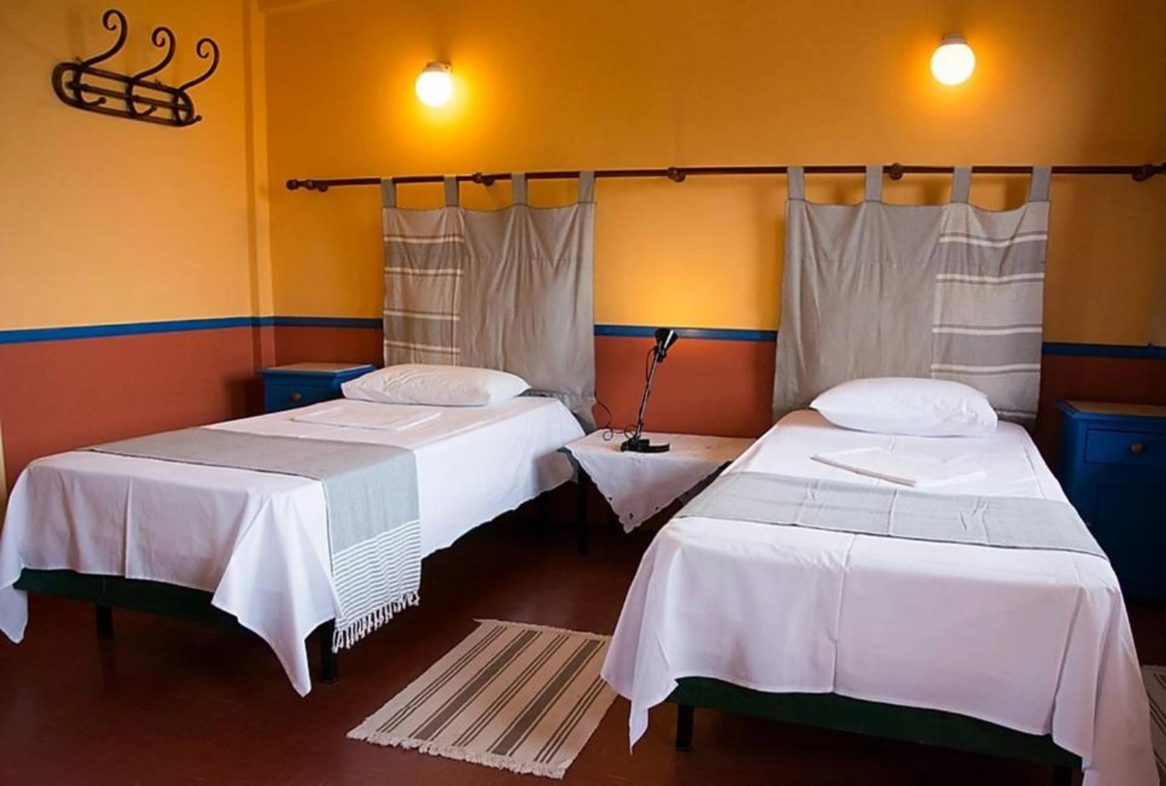Geteiltes Dreibettzimmer - 2