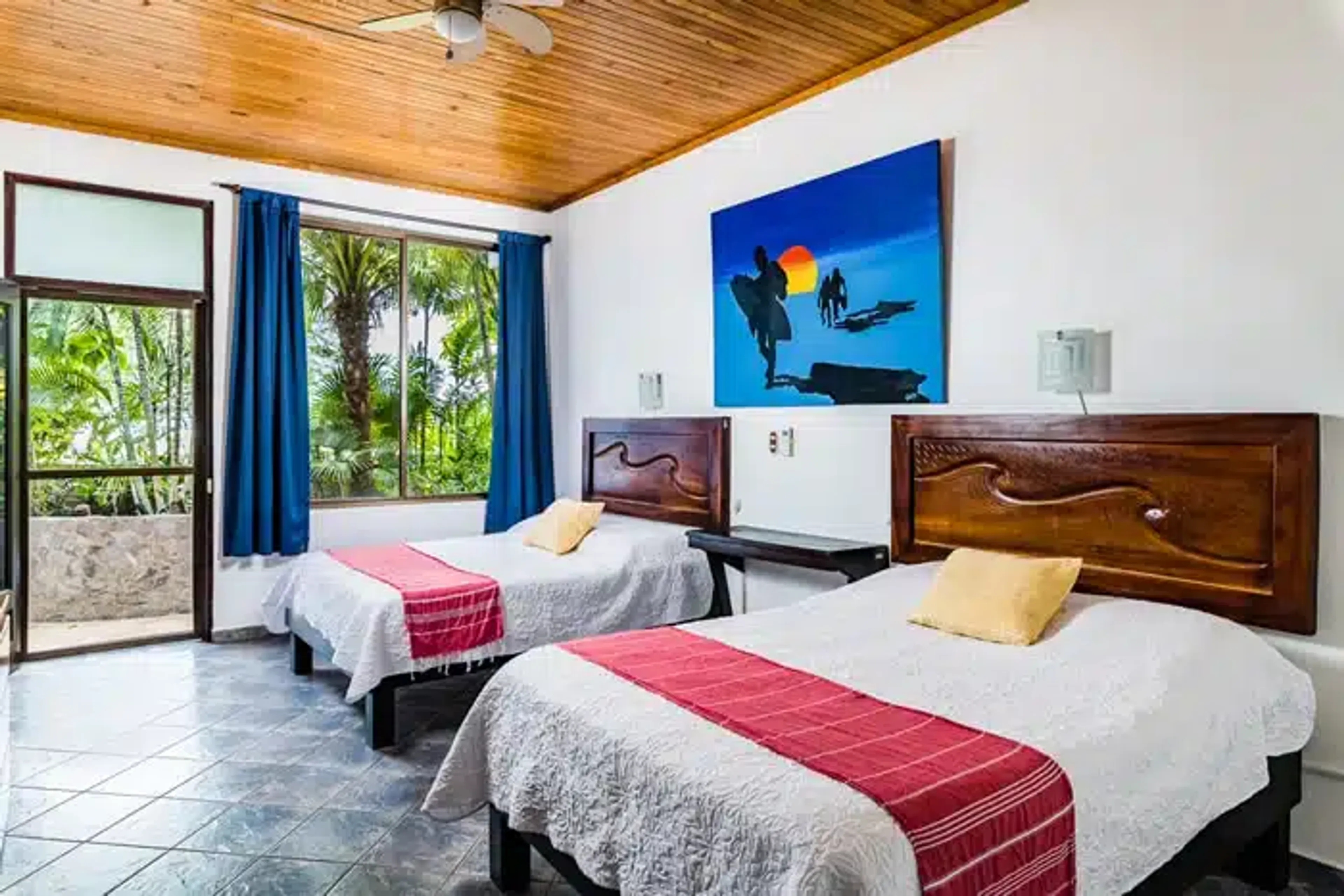 Courtyard Room - 1