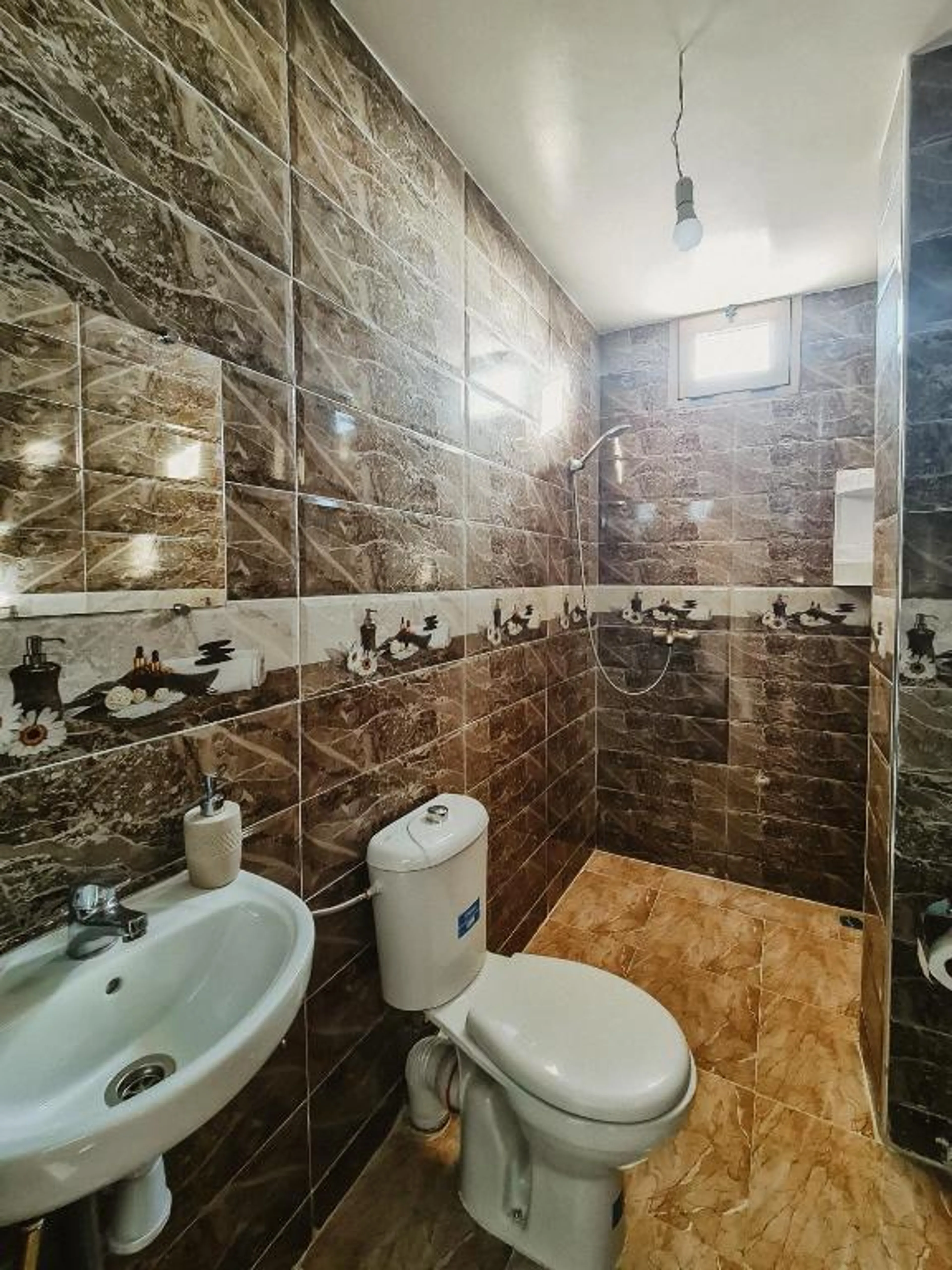 Deluxe Privatzimmer mit privatem Bad - 5