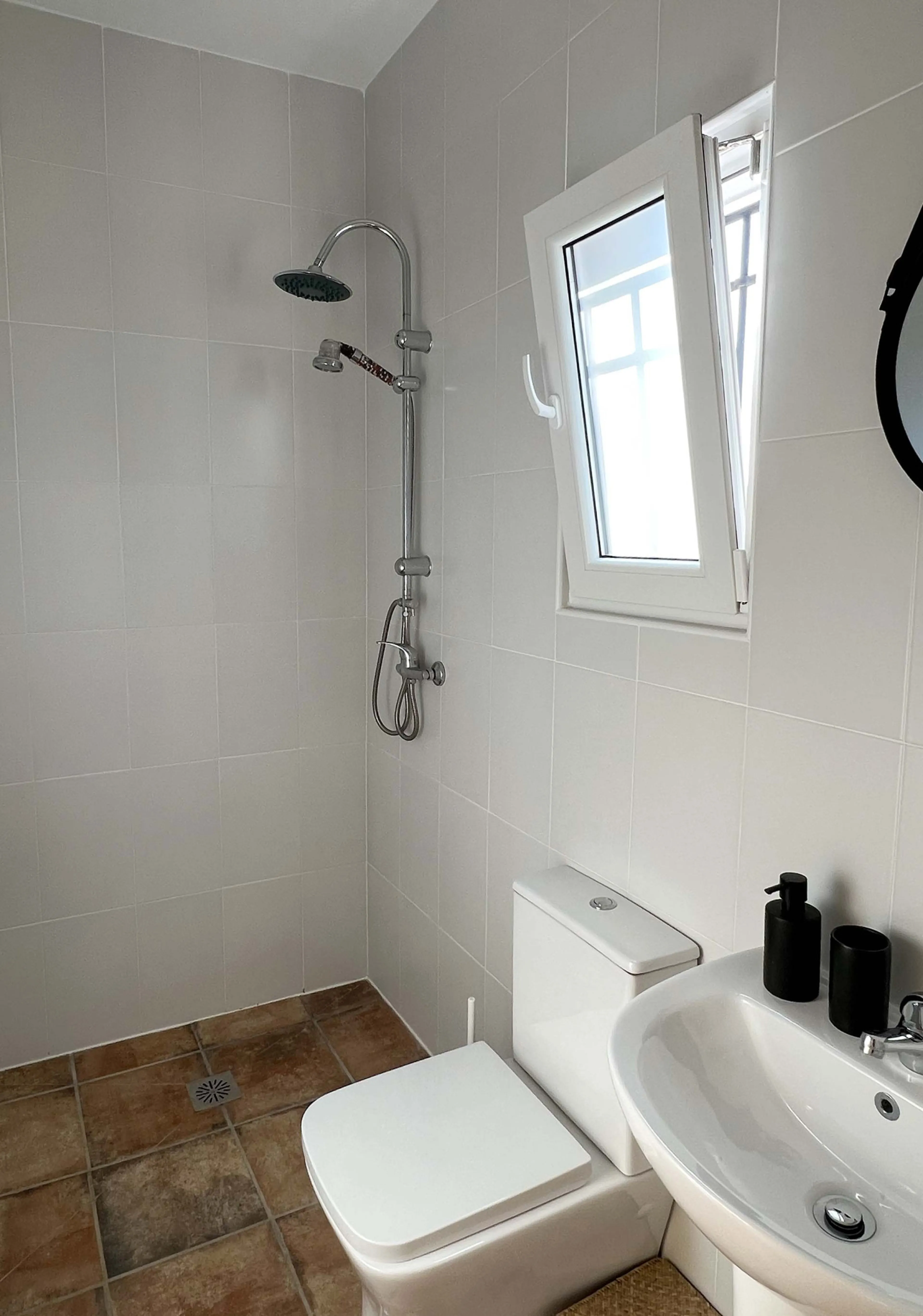 Twin Zimmer mit privatem Bad - 4