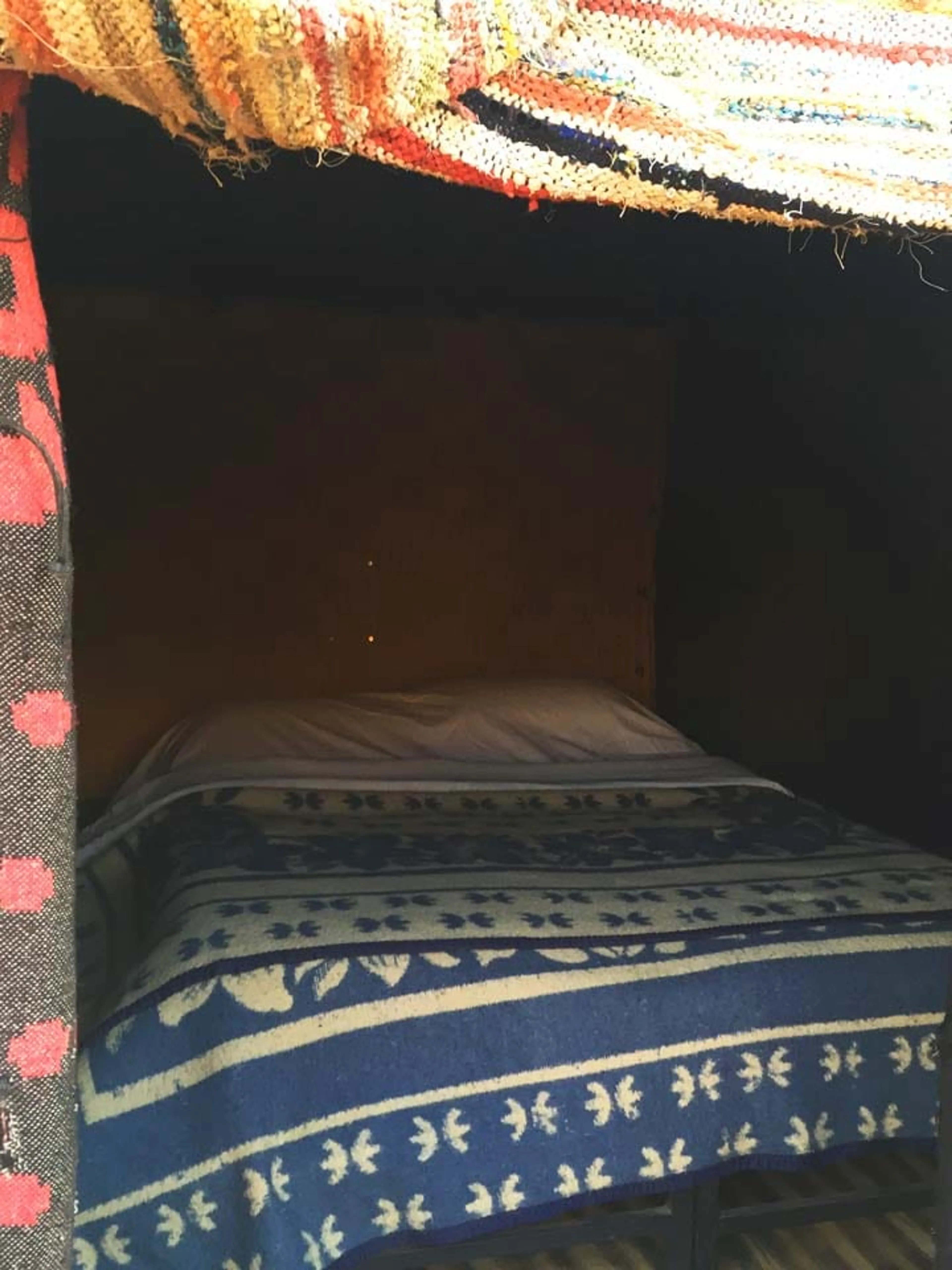 Geteiltes Dreibettzimmer mit eigenem Bad - 2