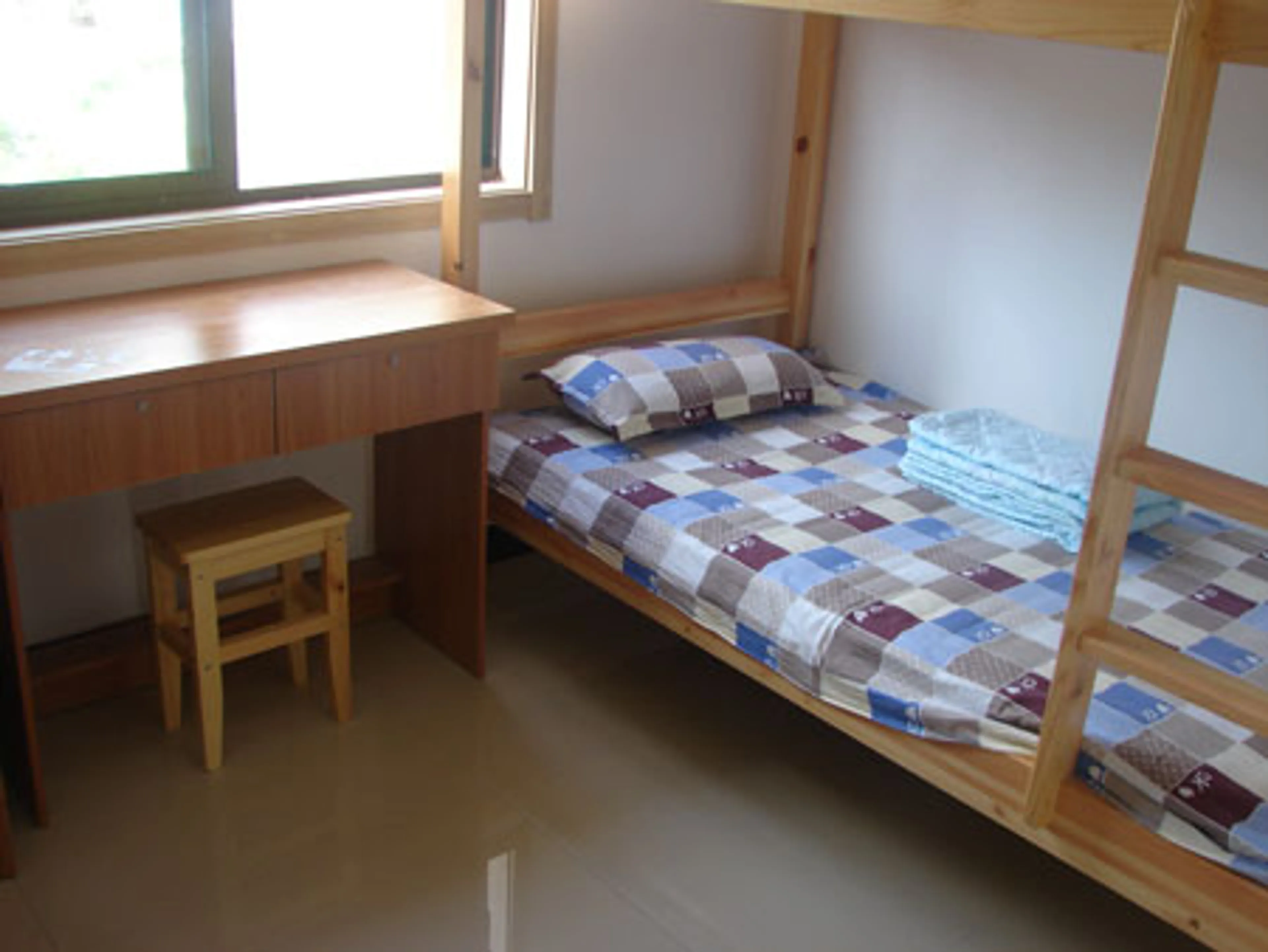 Geteiltes 2- Bettzimmer - 1