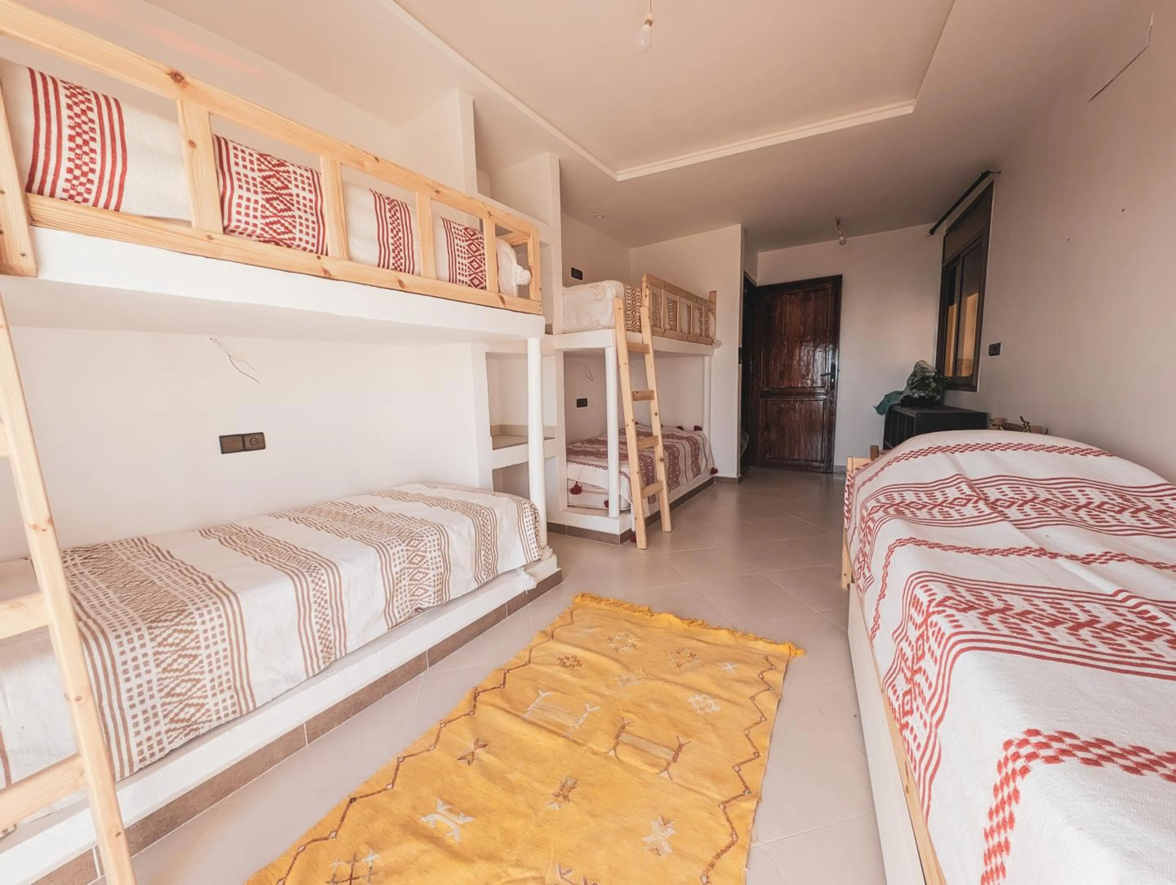 Geteiltes Zimmer mit Balkon - 3