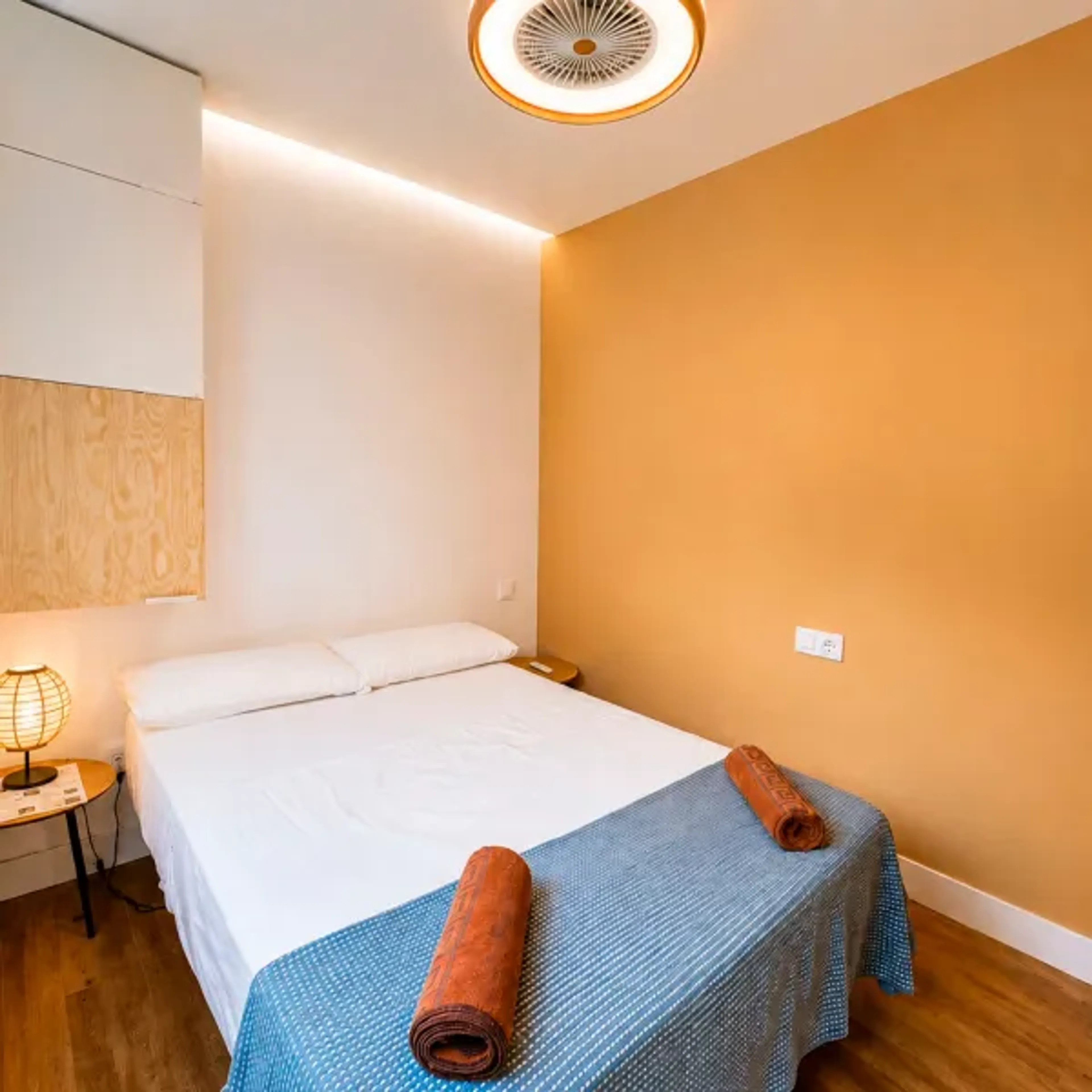 Innenliegendes Doppelzimmer mit eigenem Bad - 1
